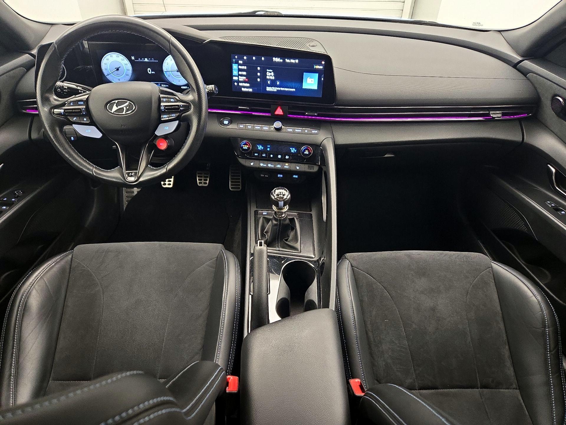 Thumbnail: 2022 Hyundai Elantra - 9