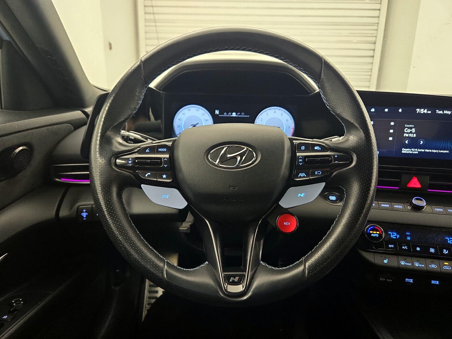 Thumbnail: 2022 Hyundai Elantra - 10