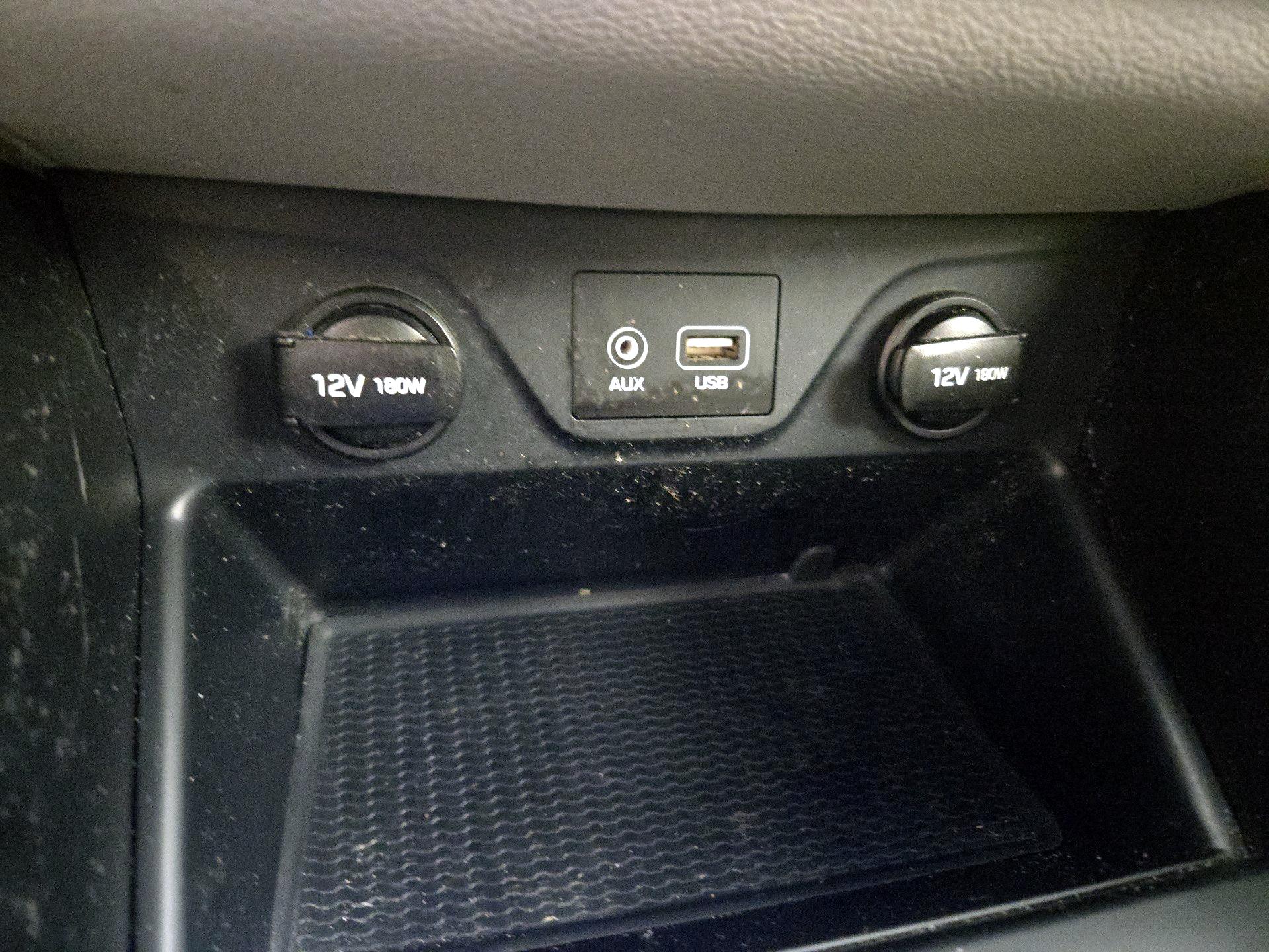 Thumbnail: 2019 Hyundai Tucson - 18