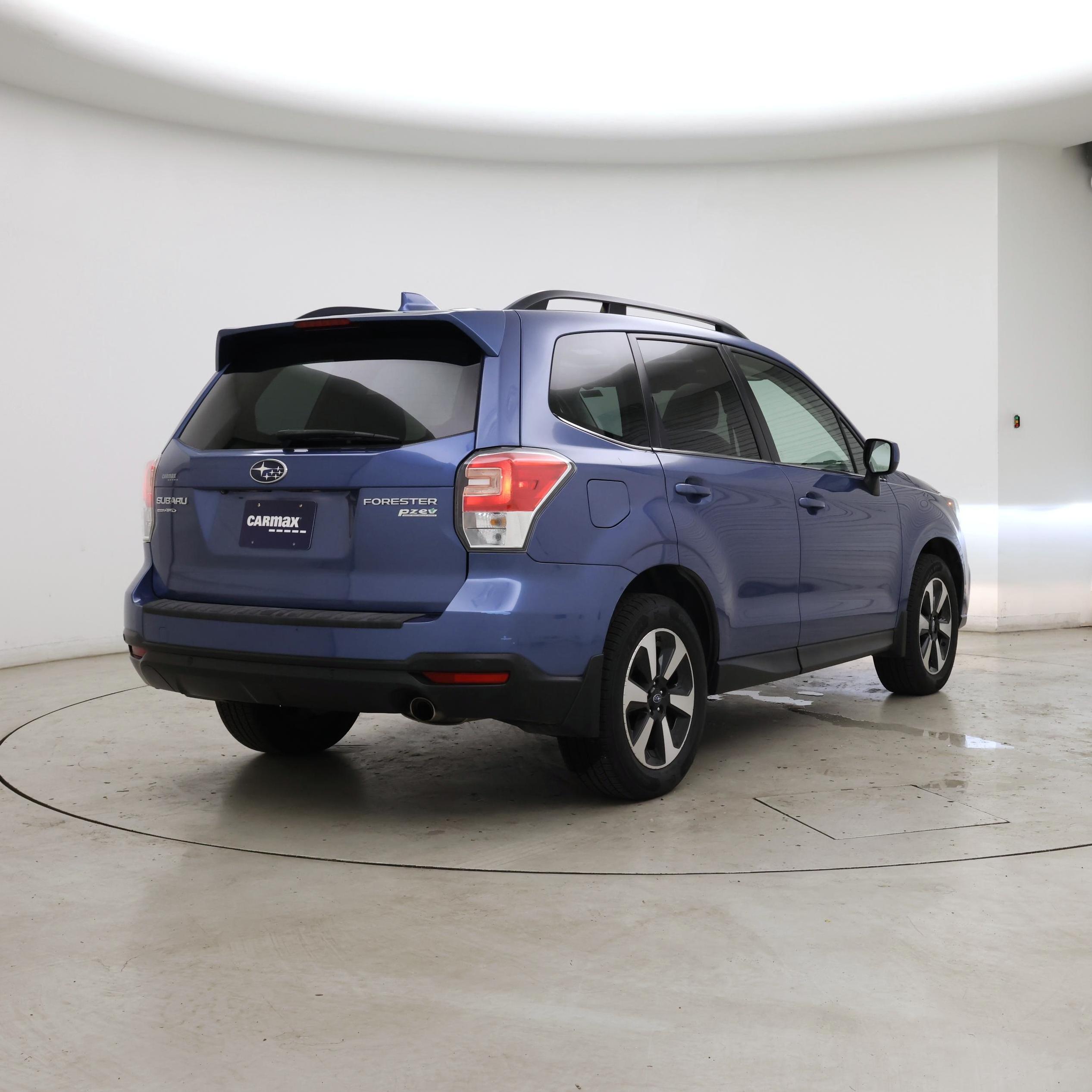 Thumbnail: 2017 Subaru Forester - 8