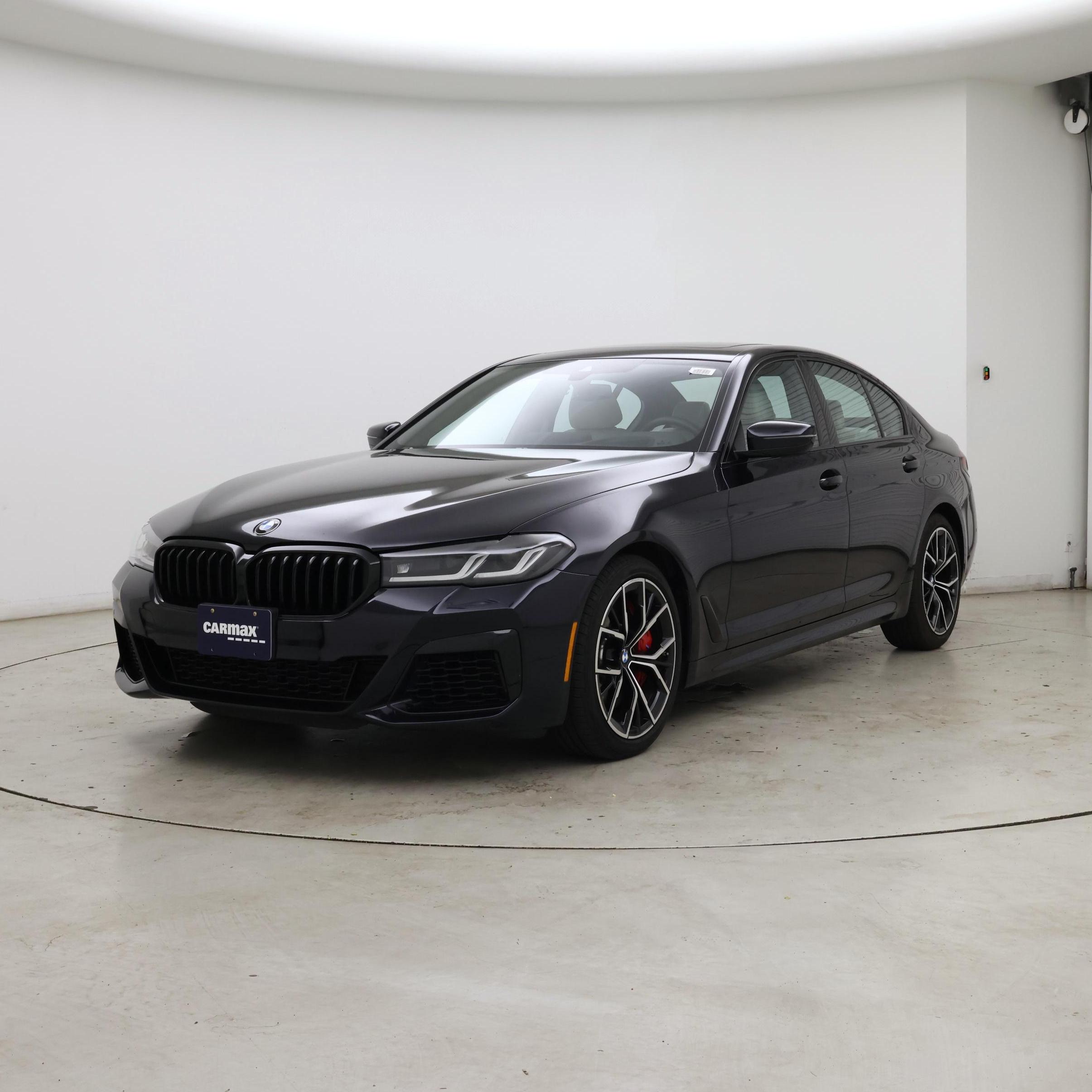 Thumbnail: 2023 BMW 5 Series - 4