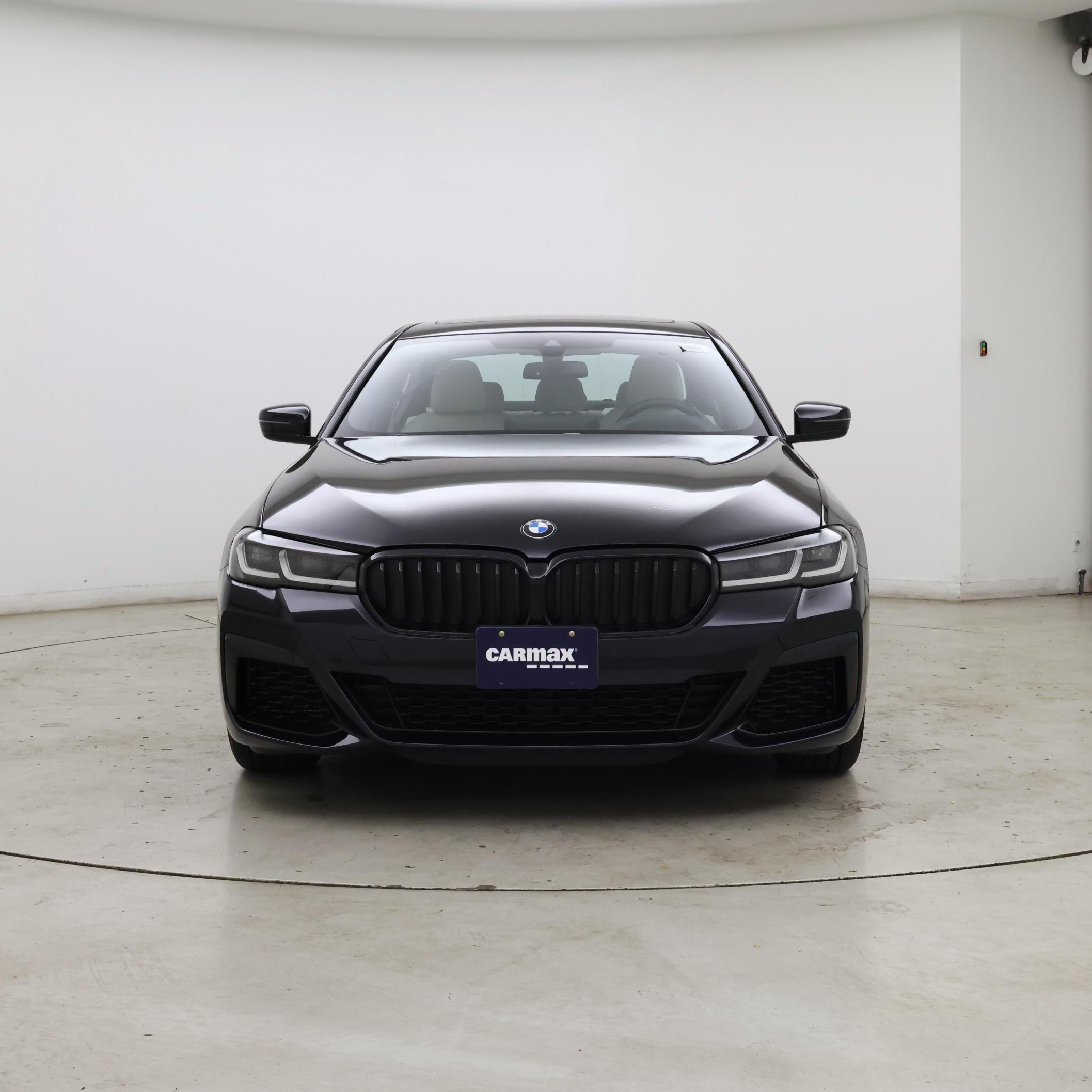 Thumbnail: 2023 BMW 5 Series - 5