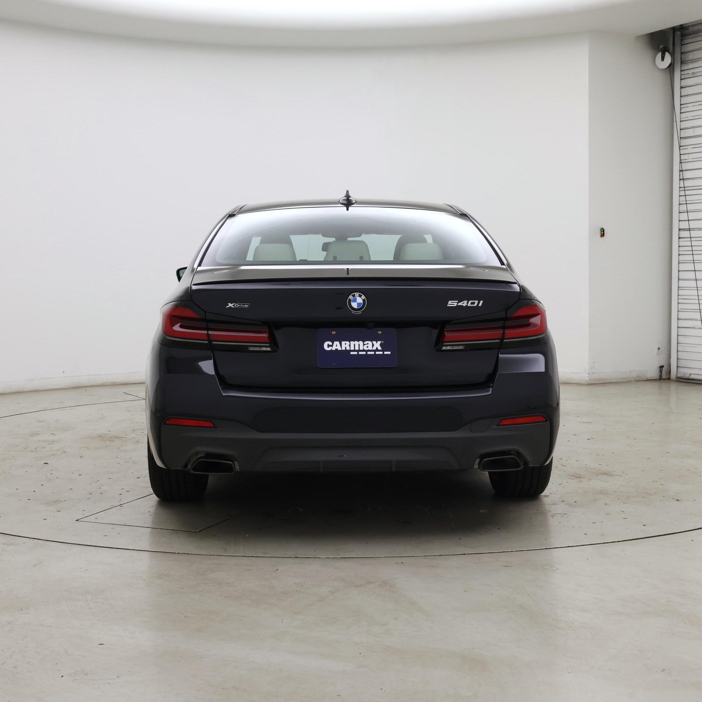Thumbnail: 2023 BMW 5 Series - 6