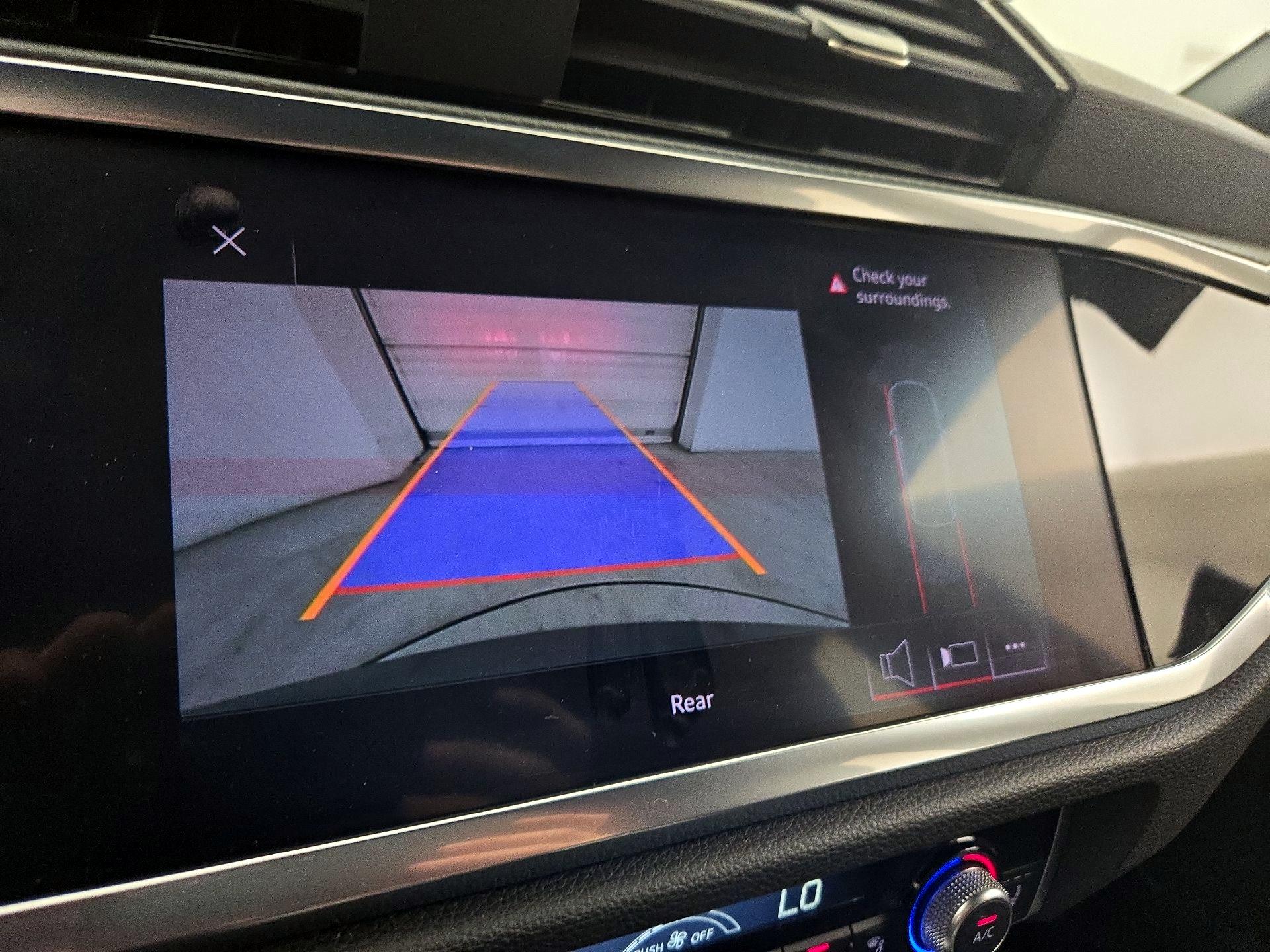 Thumbnail: 2020 Audi Q3 - 13