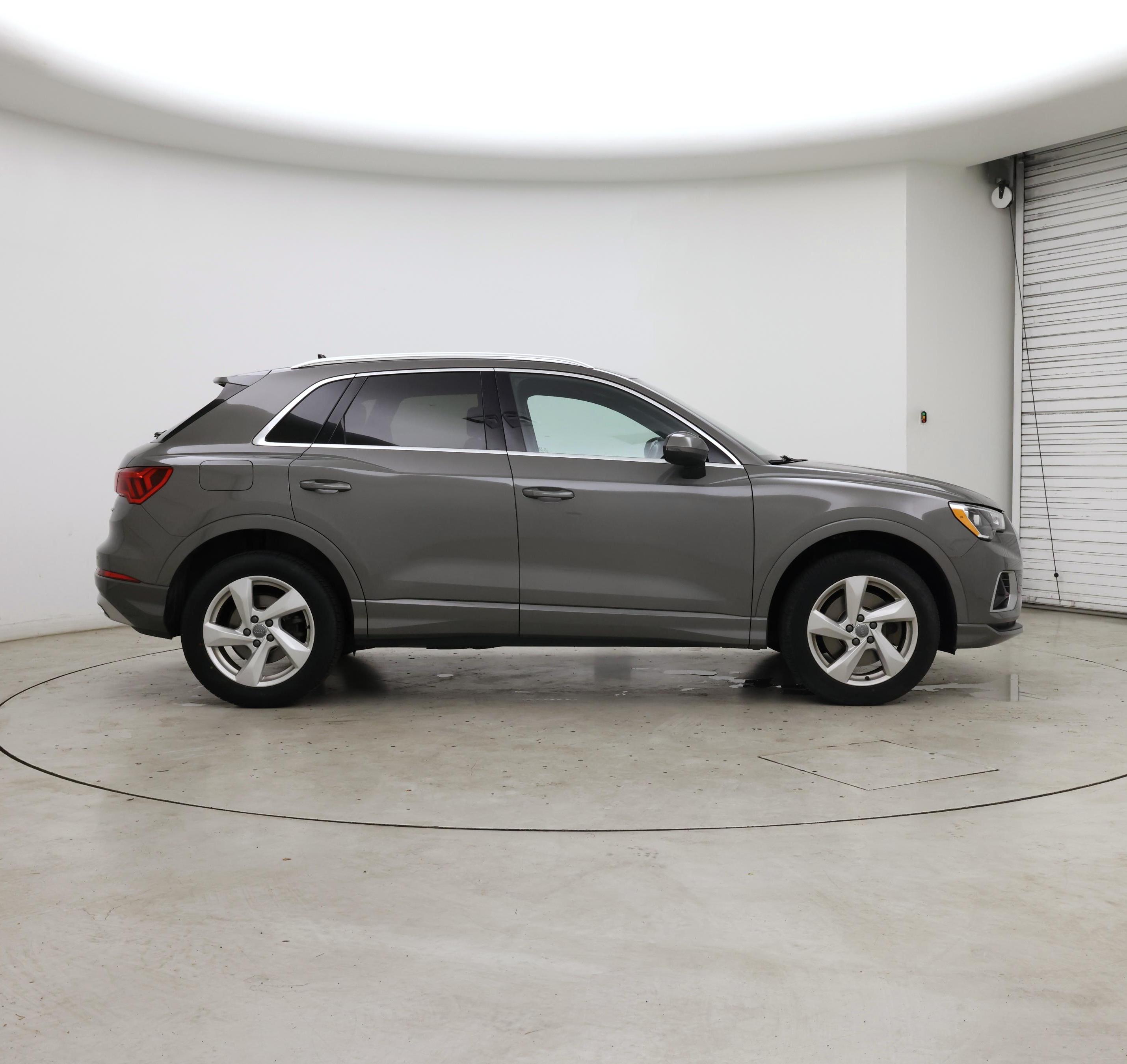 Thumbnail: 2020 Audi Q3 - 7