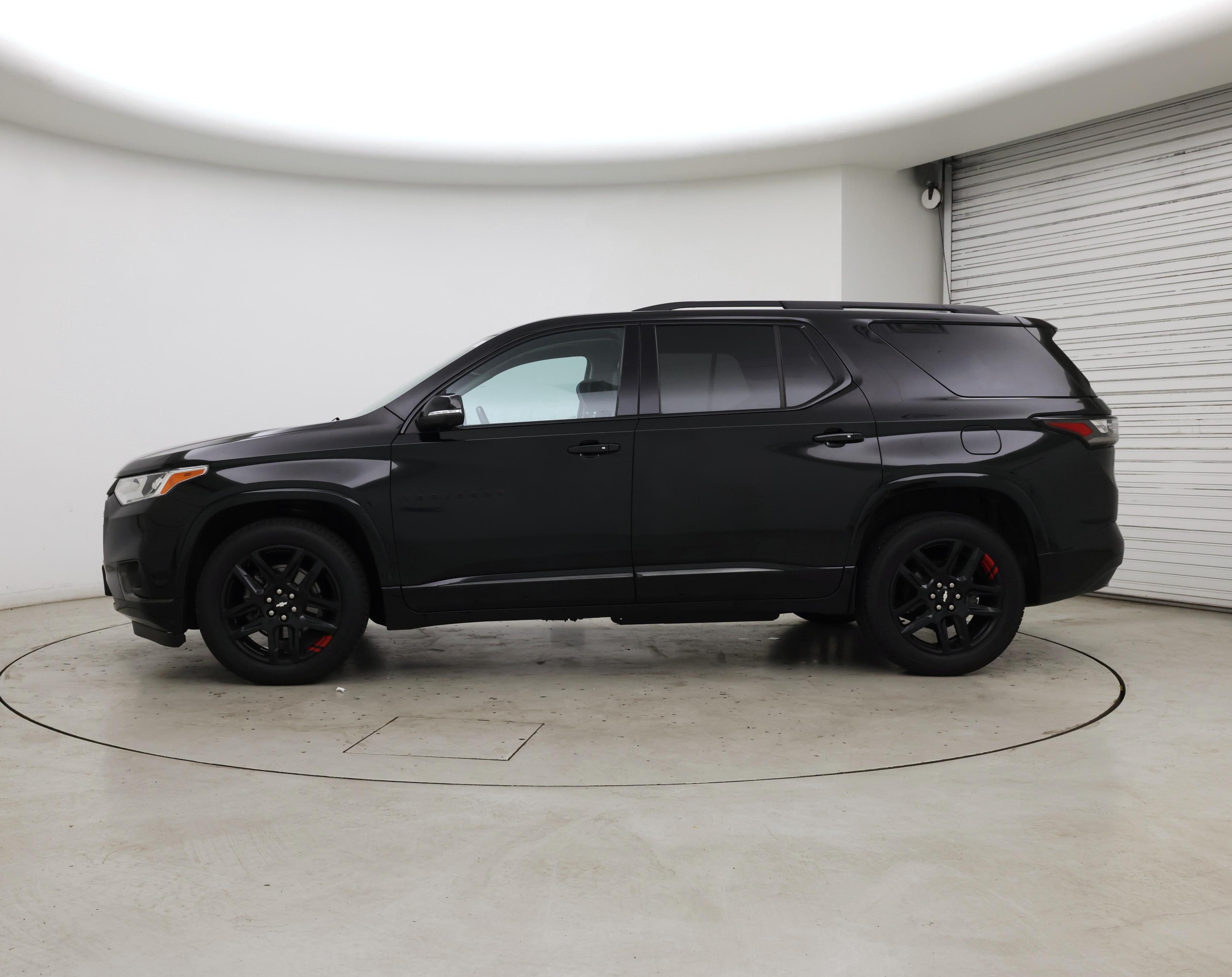 Thumbnail: 2021 Chevrolet Traverse - 3