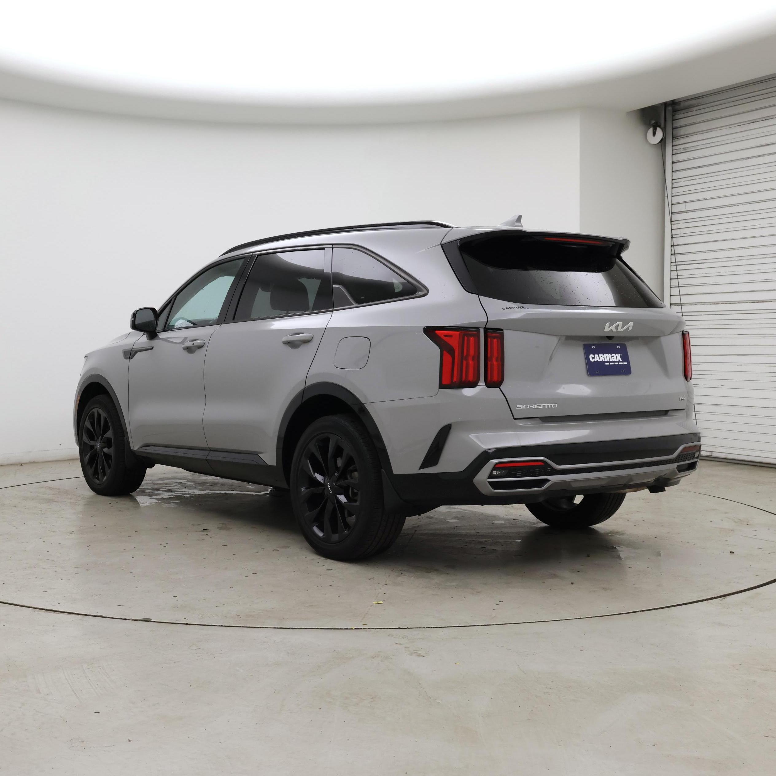 Thumbnail: 2023 Kia Sorento - 2