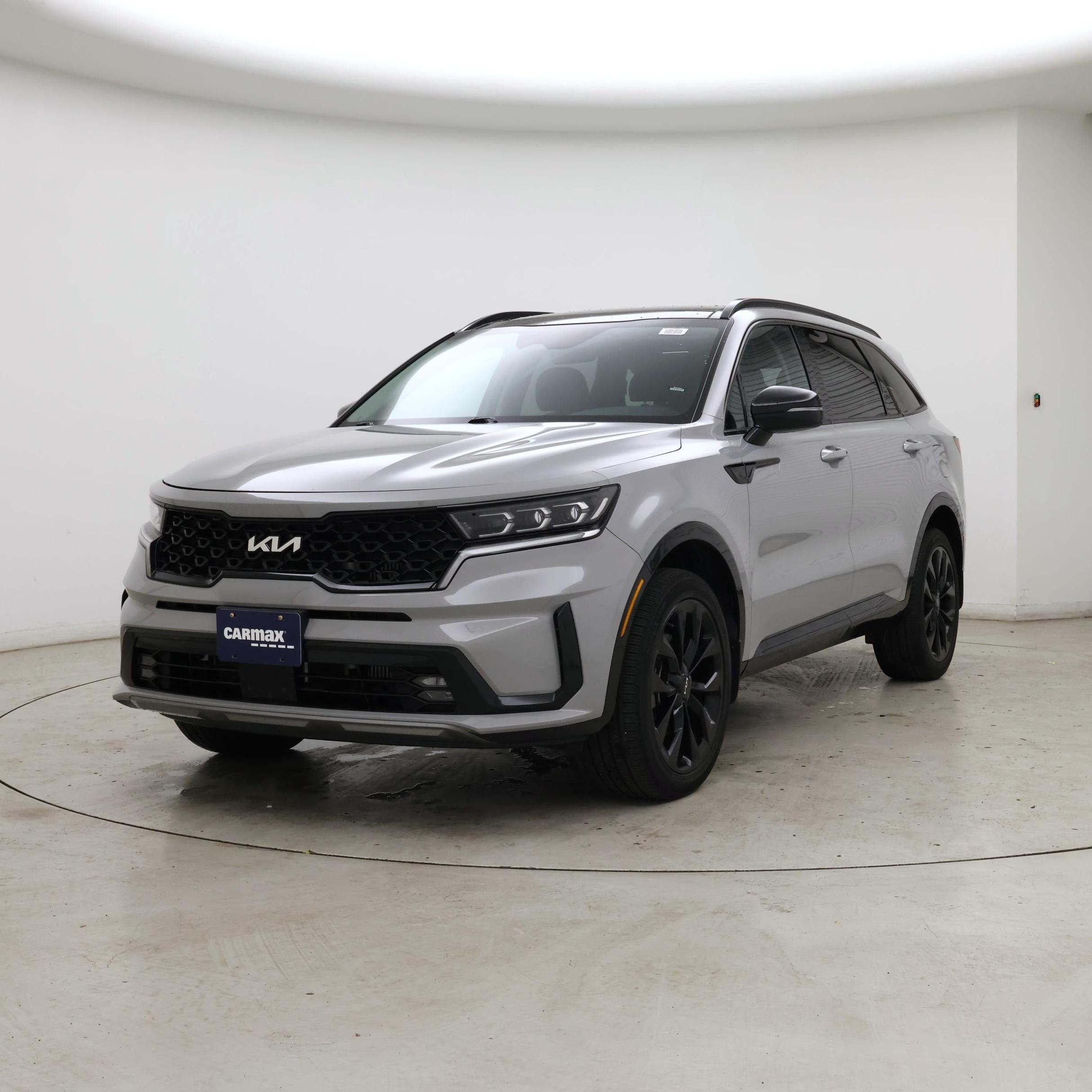 Thumbnail: 2023 Kia Sorento - 4