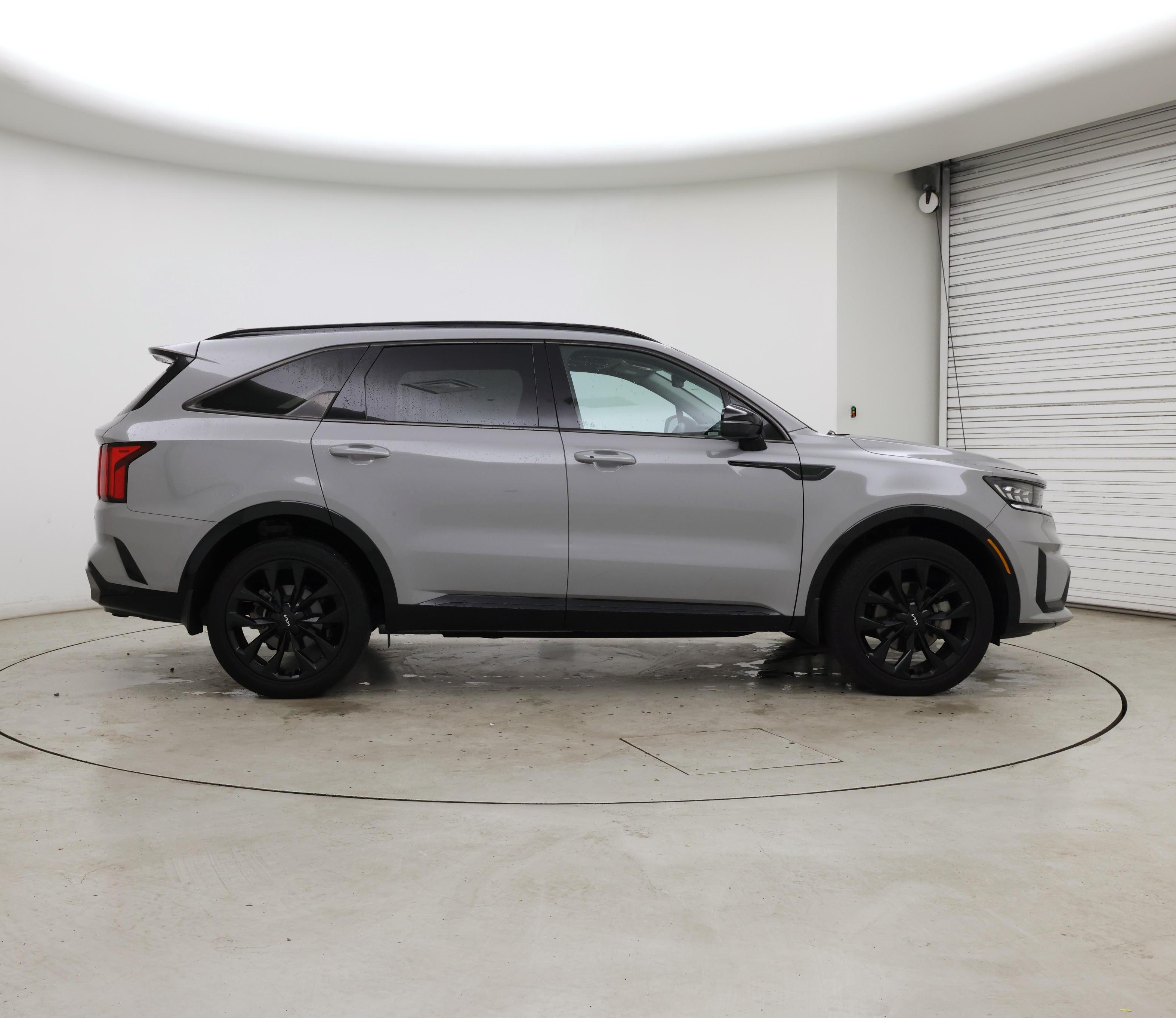 Thumbnail: 2023 Kia Sorento - 7