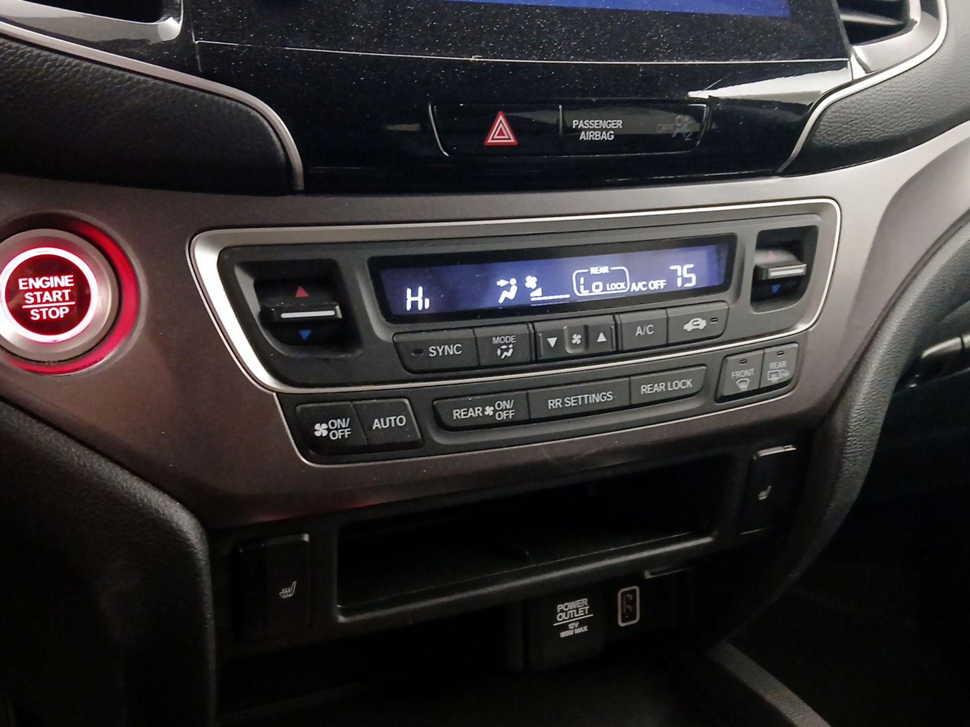 Thumbnail: 2021 Honda Pilot - 16