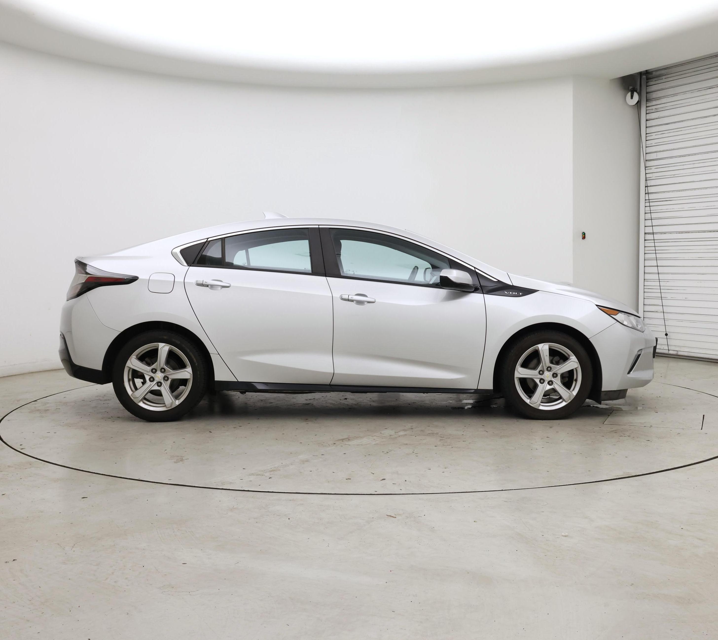 Thumbnail: 2017 Chevrolet Volt - 7