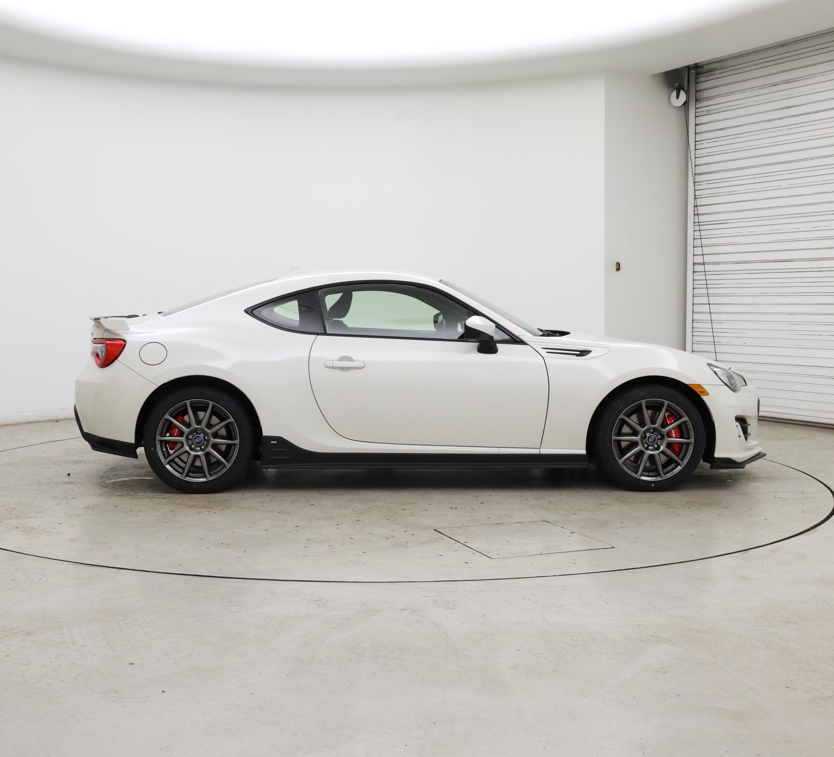Thumbnail: 2017 Subaru BRZ - 7