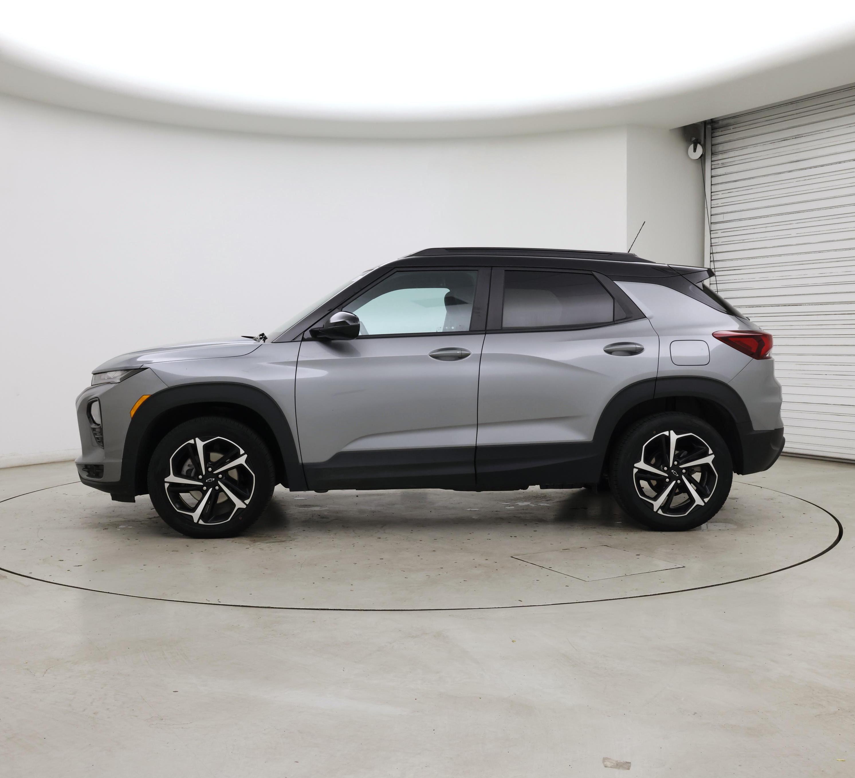 Thumbnail: 2023 Chevrolet TrailBlazer - 3