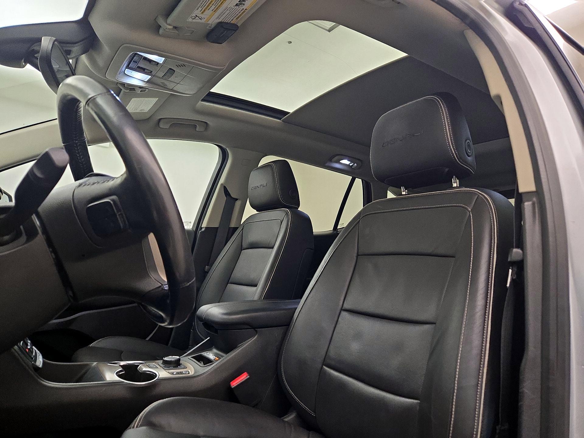 Thumbnail: 2018 GMC Terrain - 19