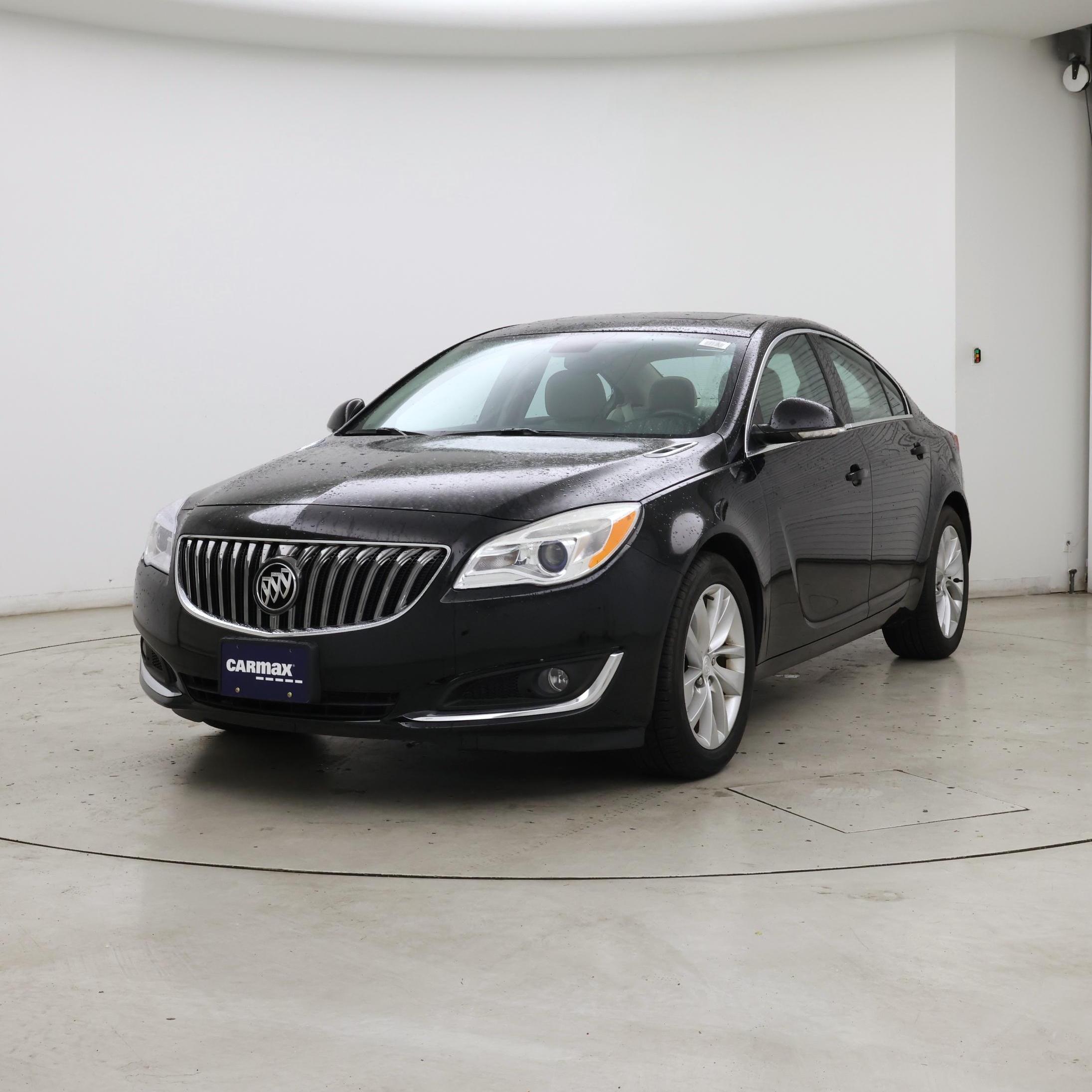 Thumbnail: 2017 Buick Regal - 4