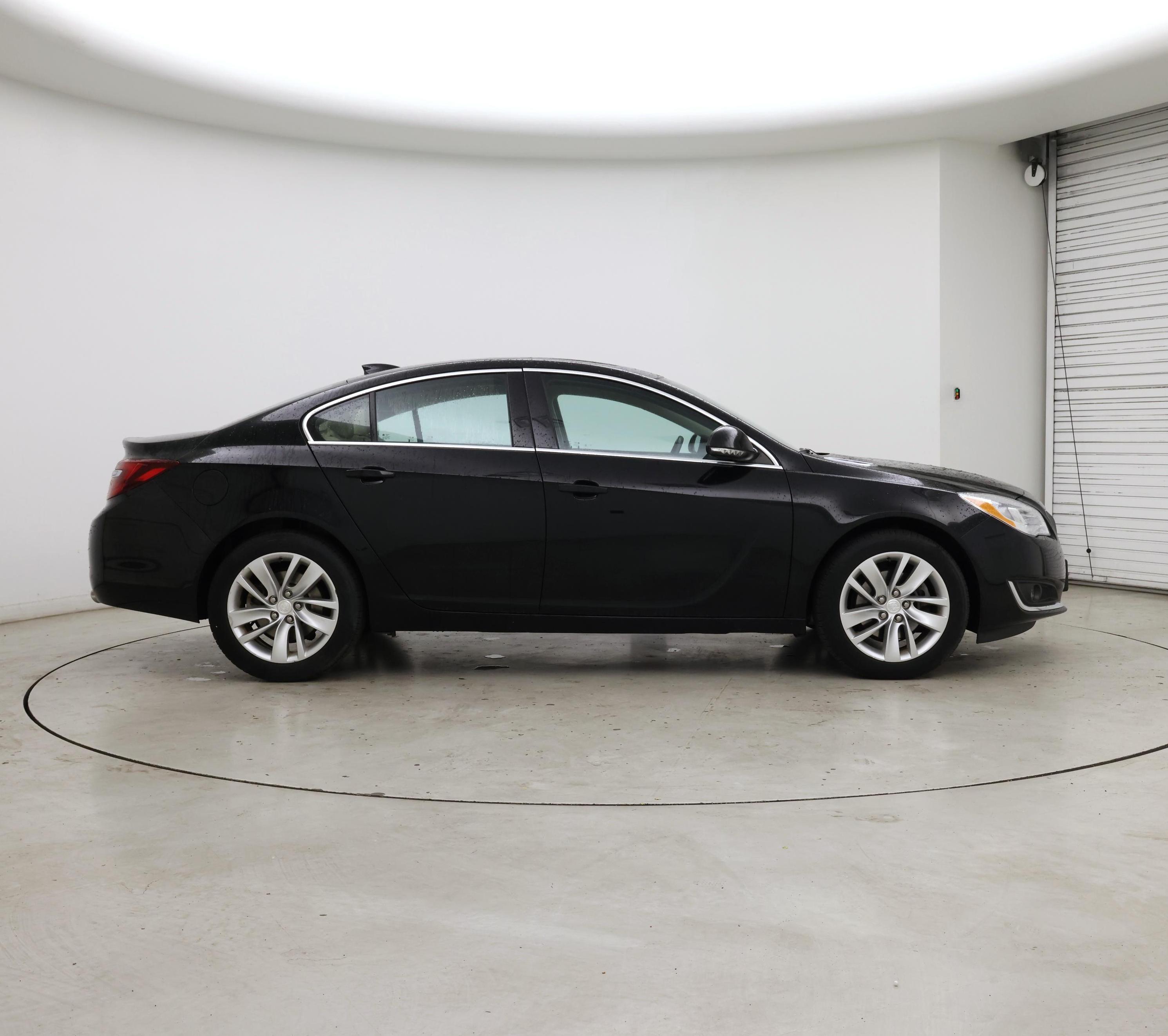 Thumbnail: 2017 Buick Regal - 7
