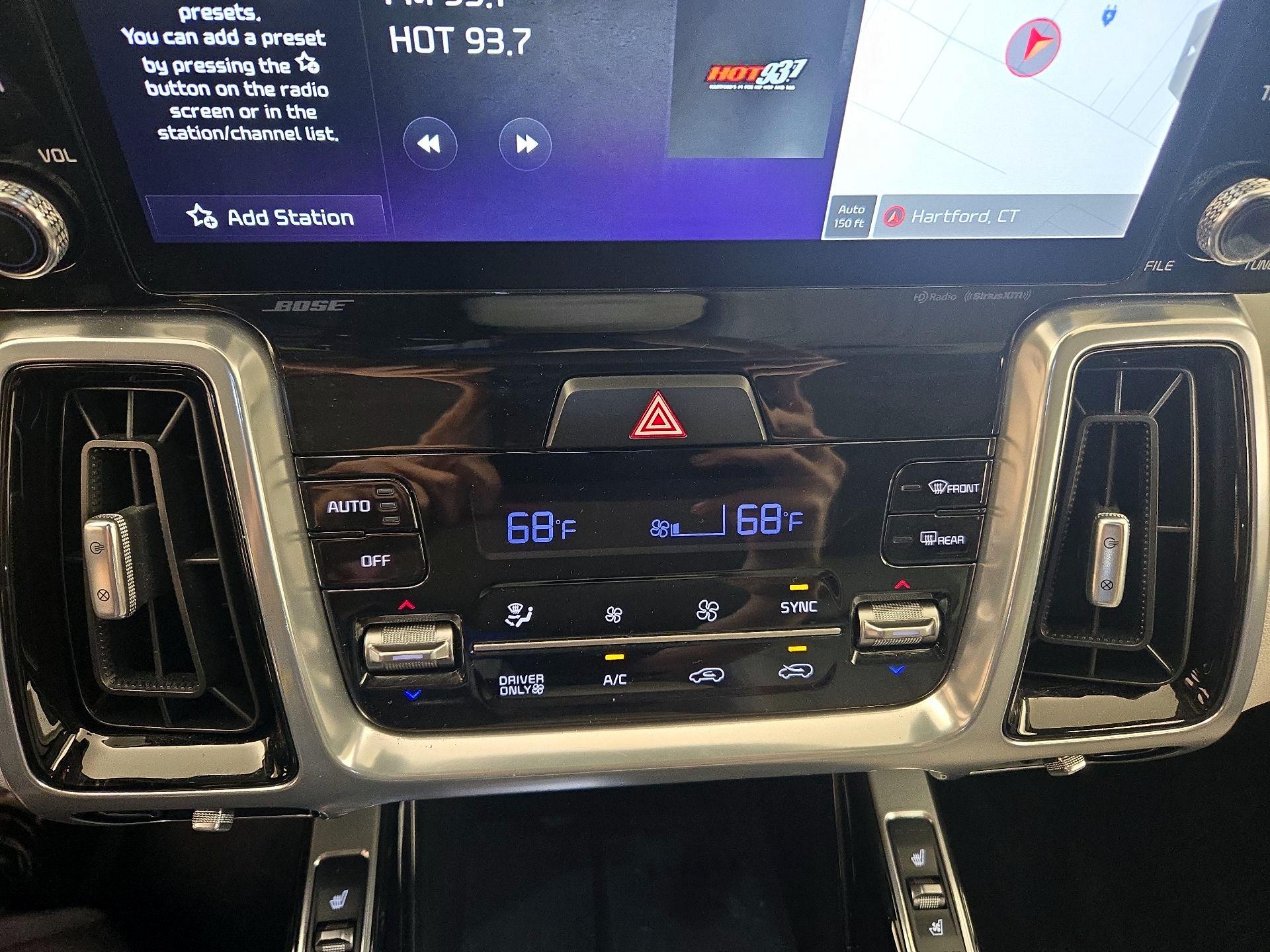 Thumbnail: 2023 Kia Sorento - 15