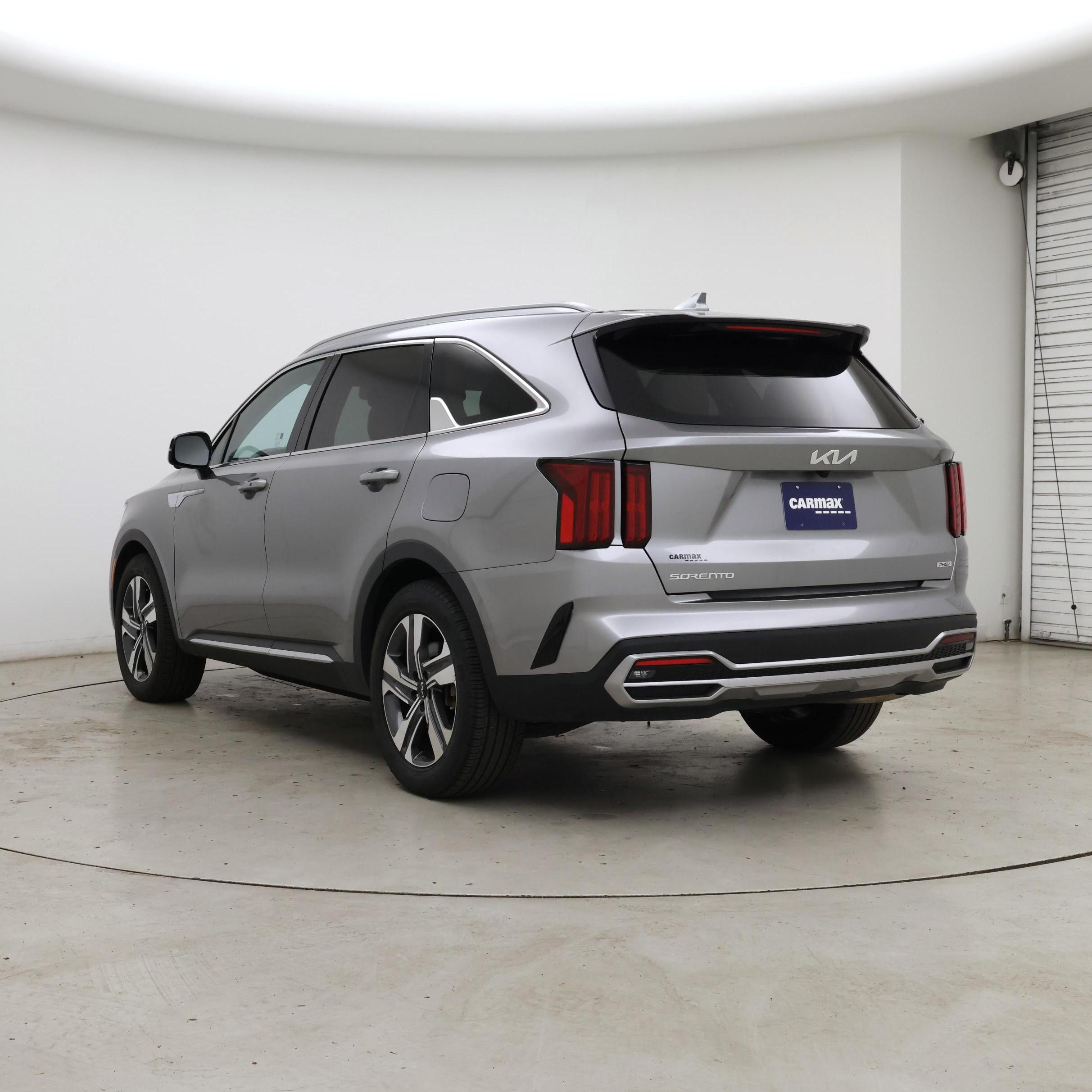 Thumbnail: 2023 Kia Sorento - 2