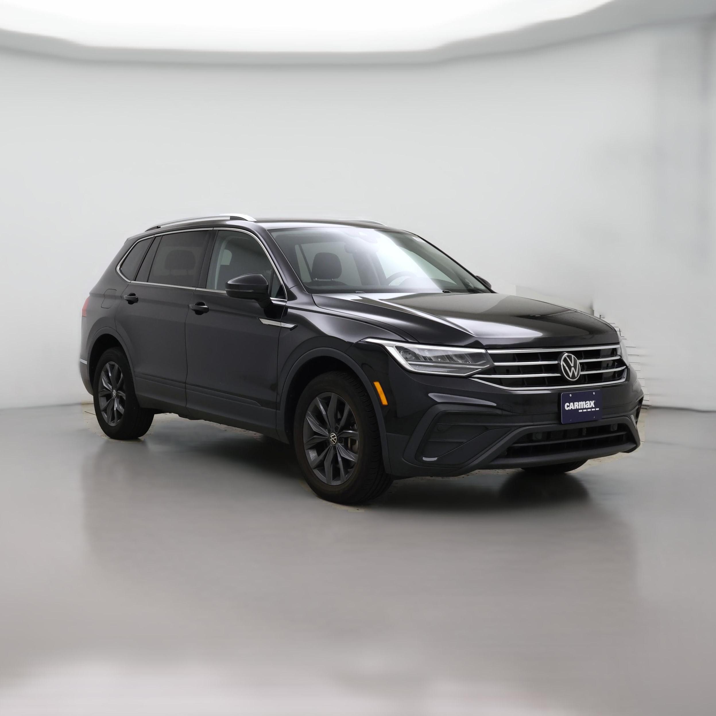 Thumbnail: 2022 Volkswagen Tiguan - 1
