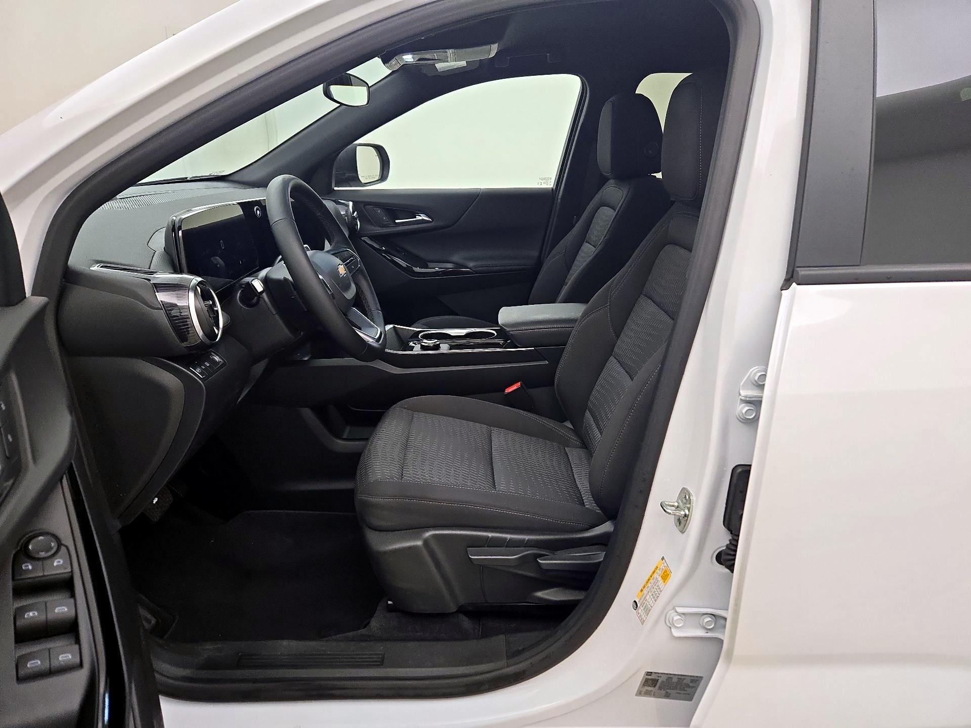 Thumbnail: 2026 Chevrolet Equinox - 11