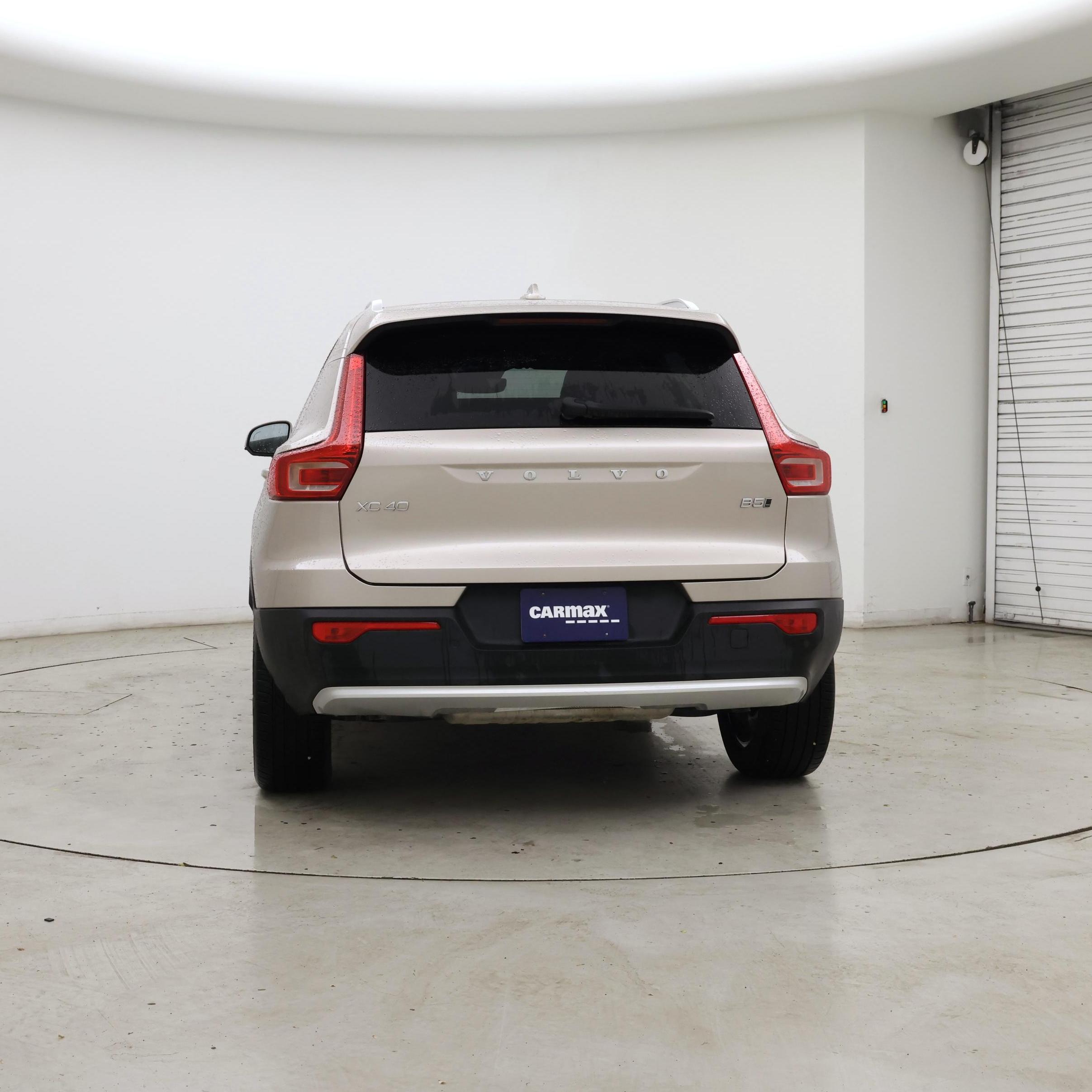Thumbnail: 2024 Volvo XC40 - 6