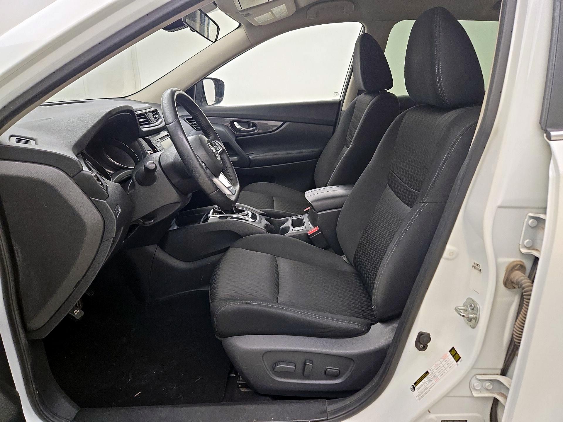 Thumbnail: 2019 Nissan Rogue - 11