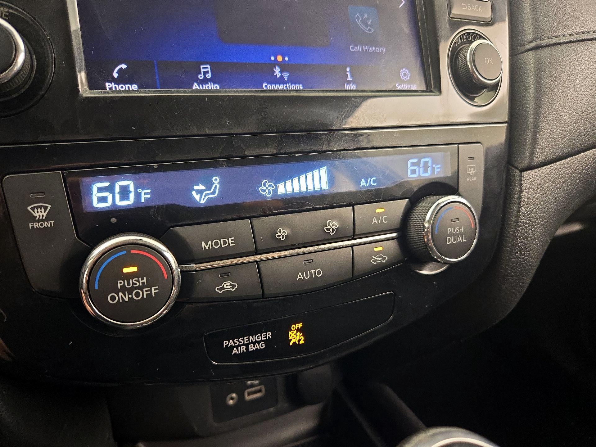 Thumbnail: 2019 Nissan Rogue - 15