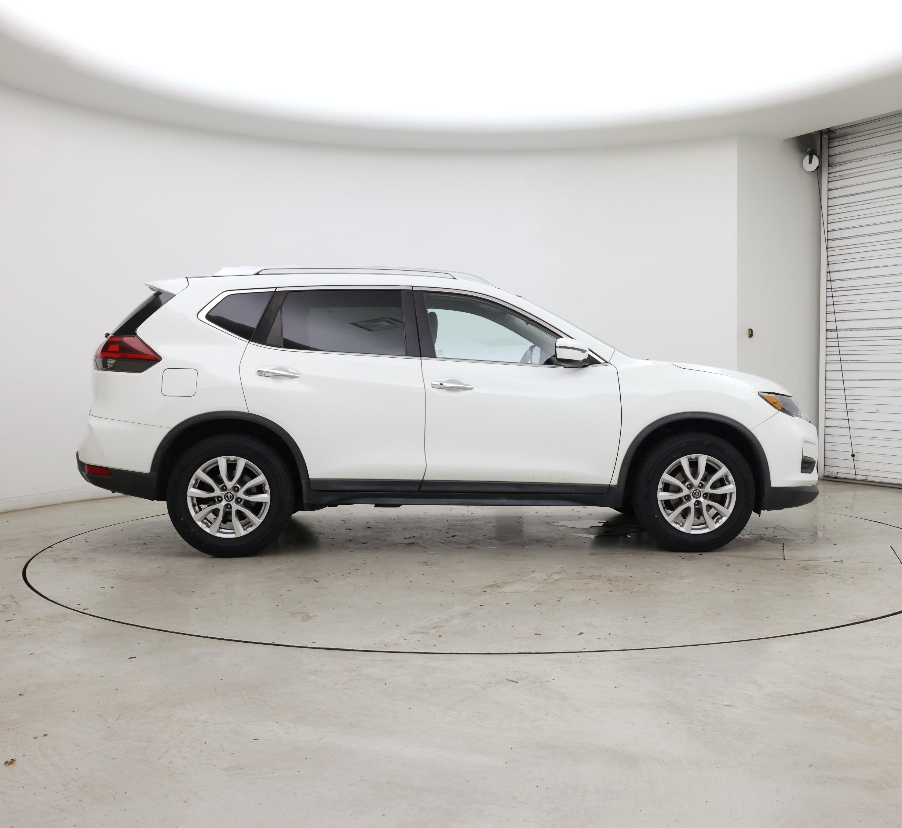 Thumbnail: 2019 Nissan Rogue - 7