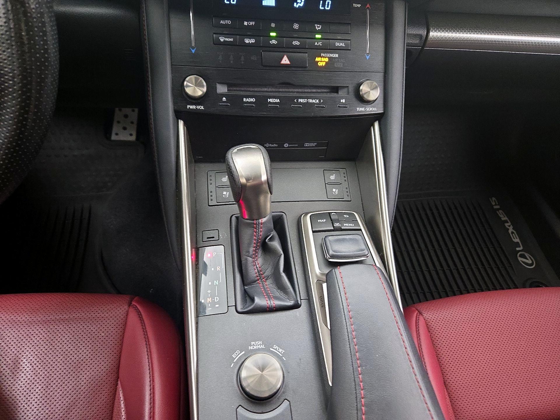 Thumbnail: 2018 Lexus IS - 16