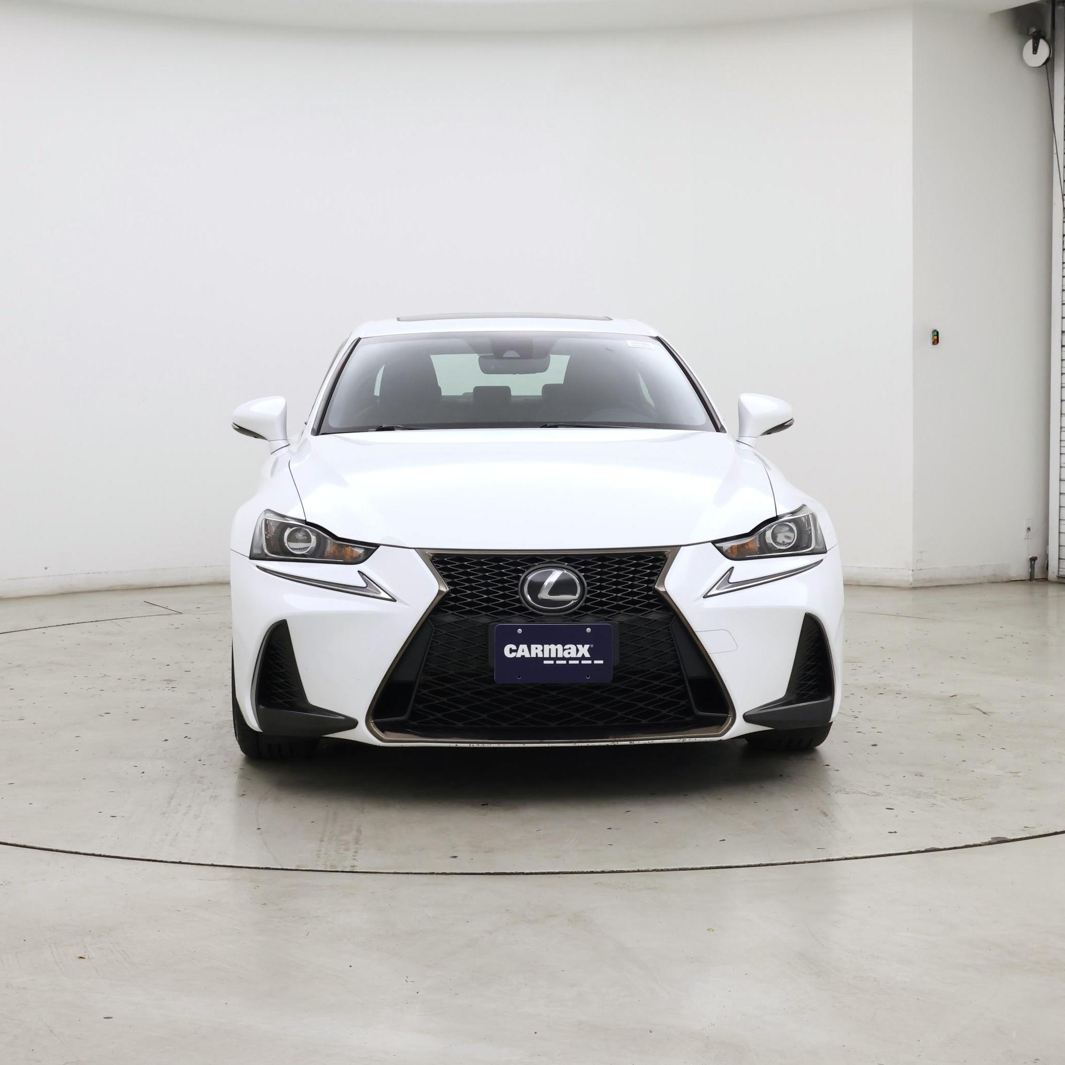 Thumbnail: 2018 Lexus IS - 5