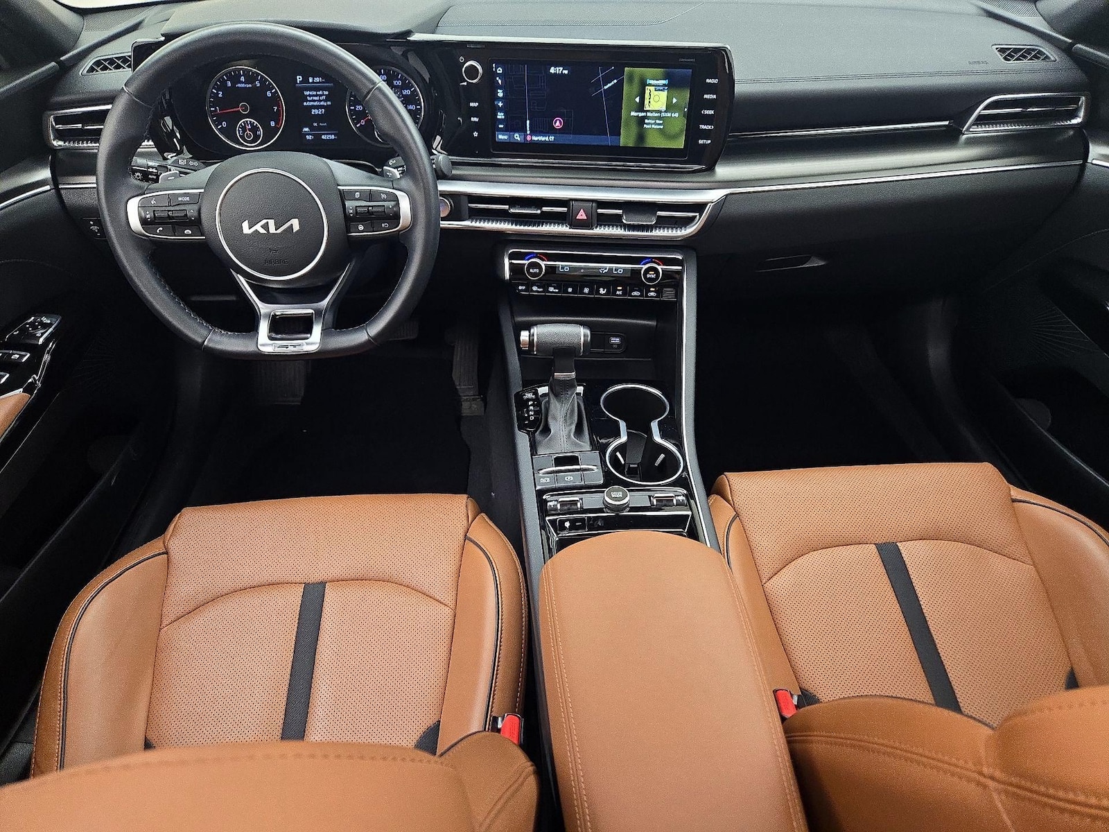 2024 Kia K5 GT - Photo 10