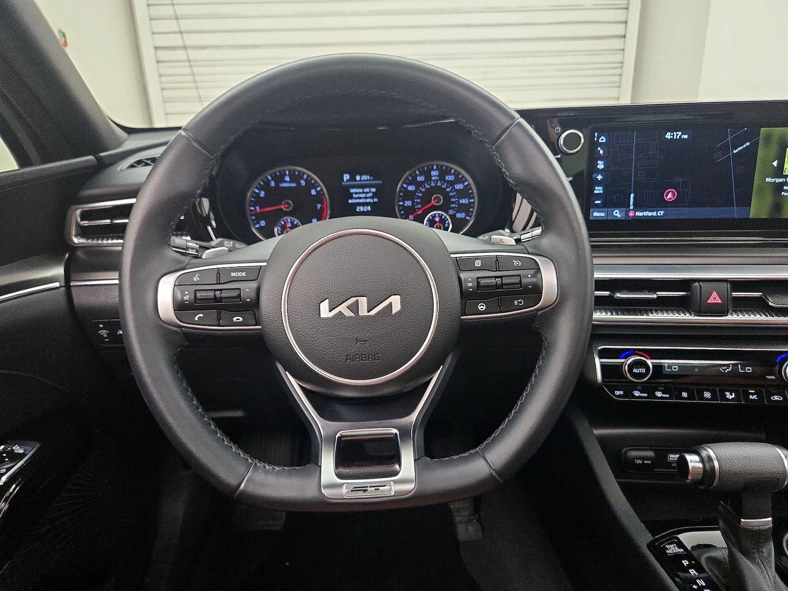 2024 Kia K5 GT - Photo 11