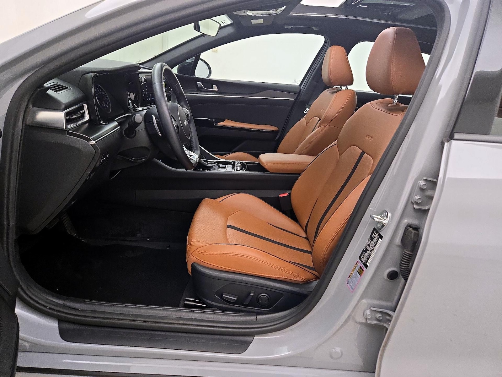2024 Kia K5 GT - Photo 12