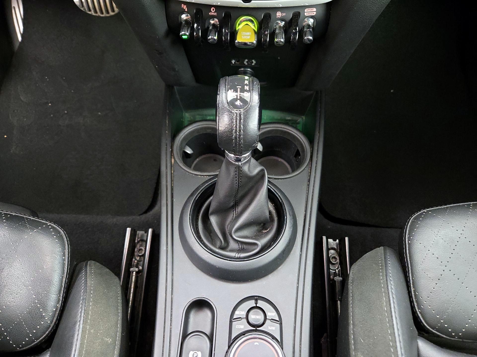 Thumbnail: 2018 MINI Cooper Countryman - 18