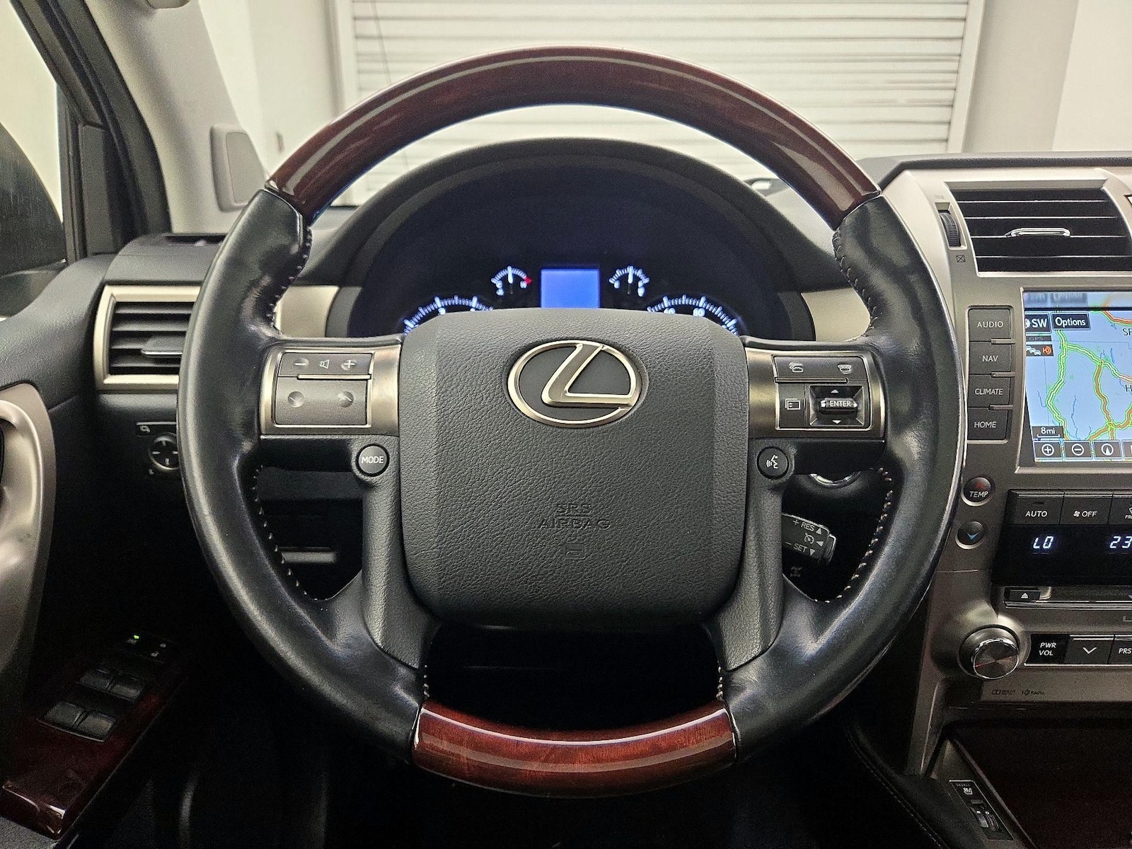 2018 Lexus GX Base - Photo 11