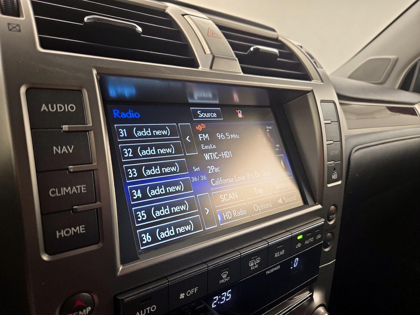 2018 Lexus GX Base - Photo 17