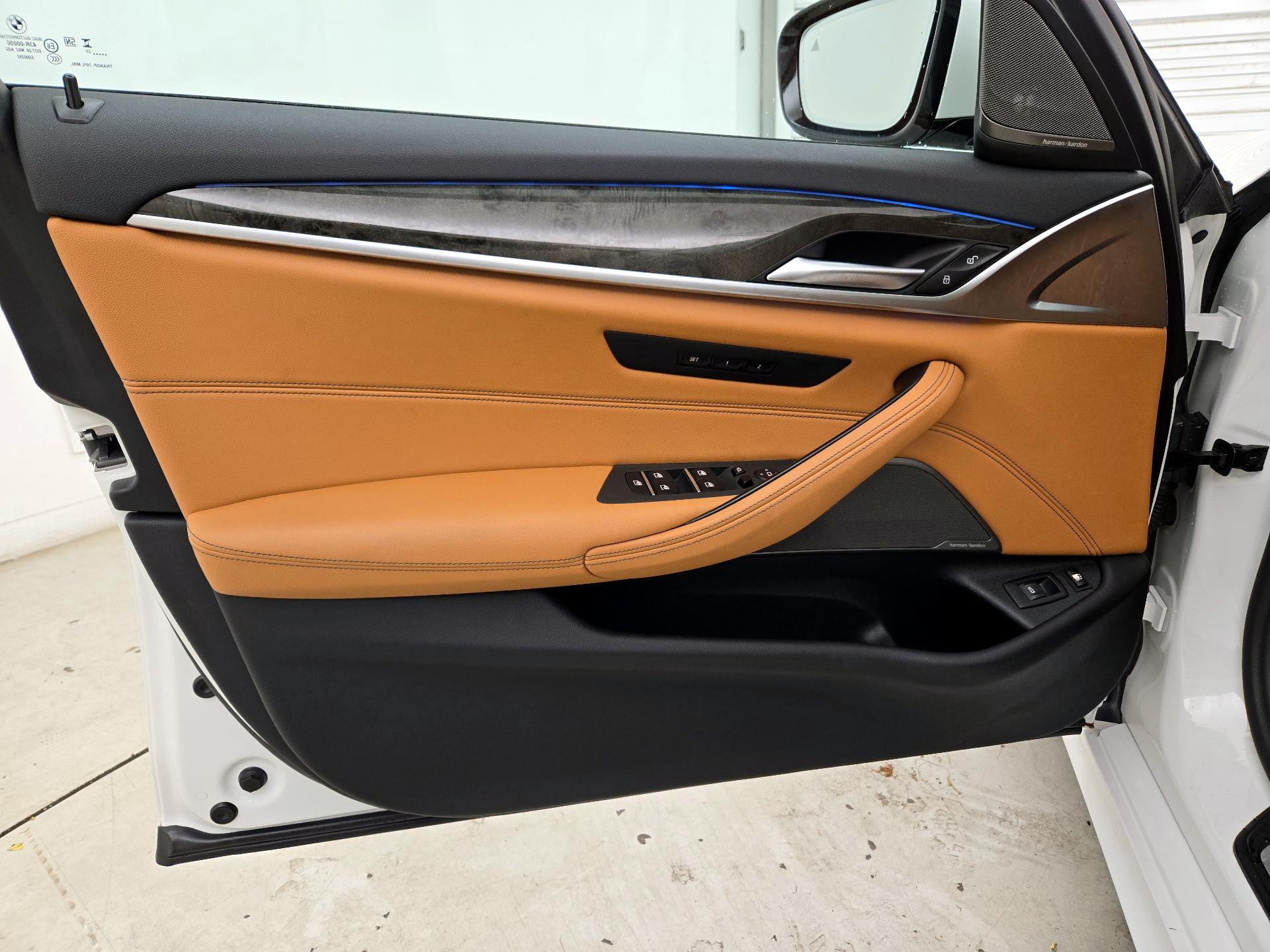 Thumbnail: 2023 BMW 5 Series - 12