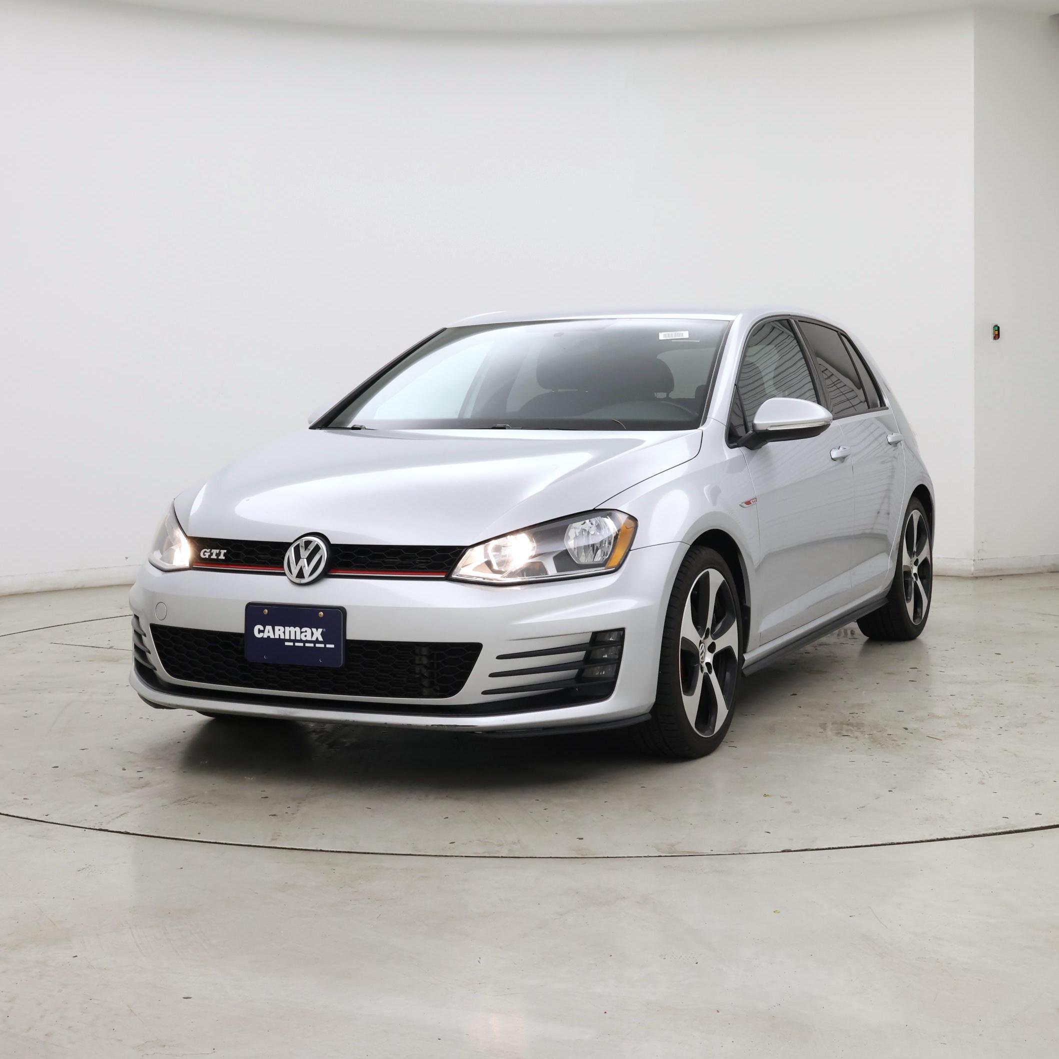 Thumbnail: 2017 Volkswagen Golf - 4