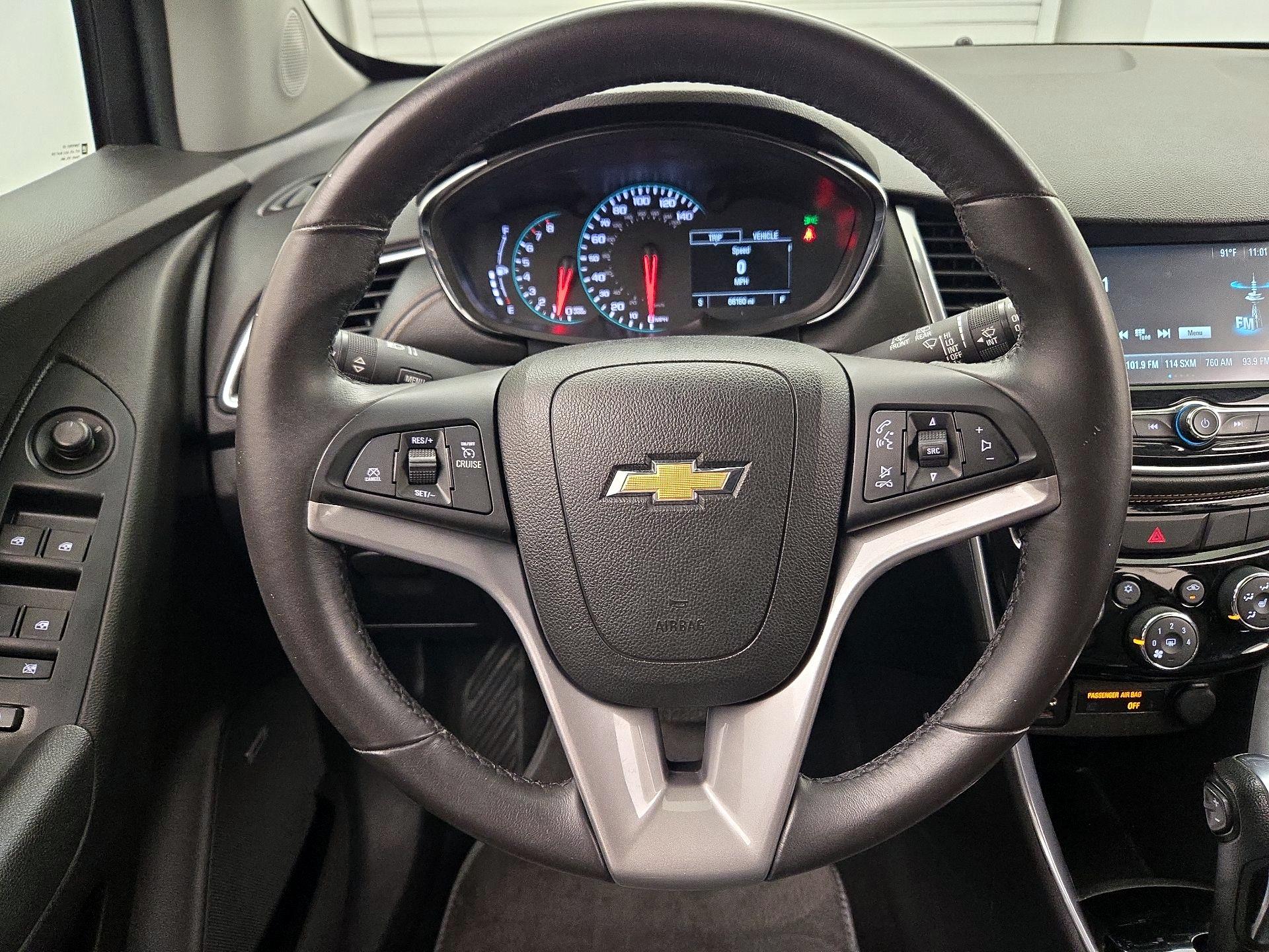 Thumbnail: 2017 Chevrolet Trax - 10
