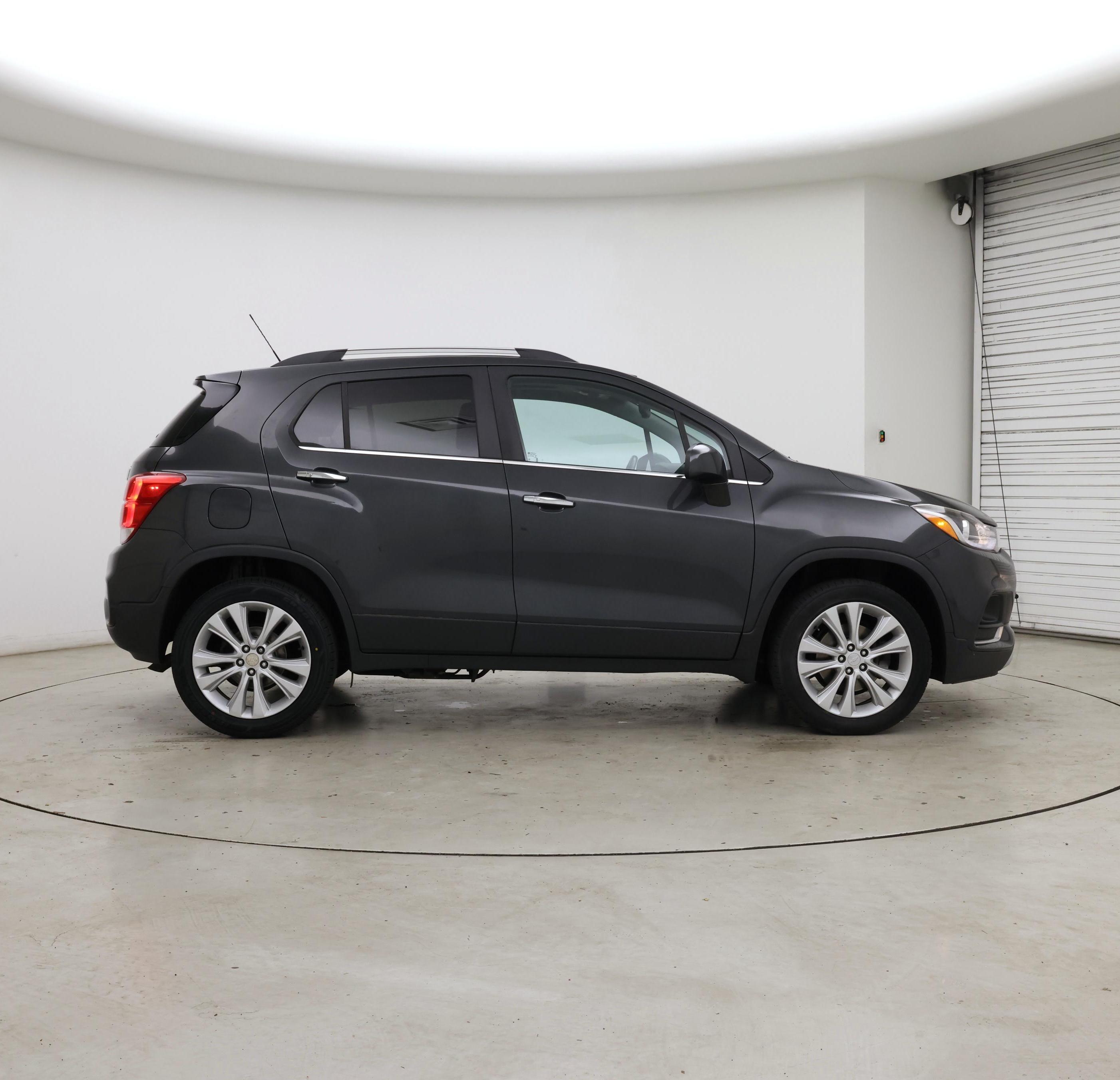 Thumbnail: 2017 Chevrolet Trax - 7