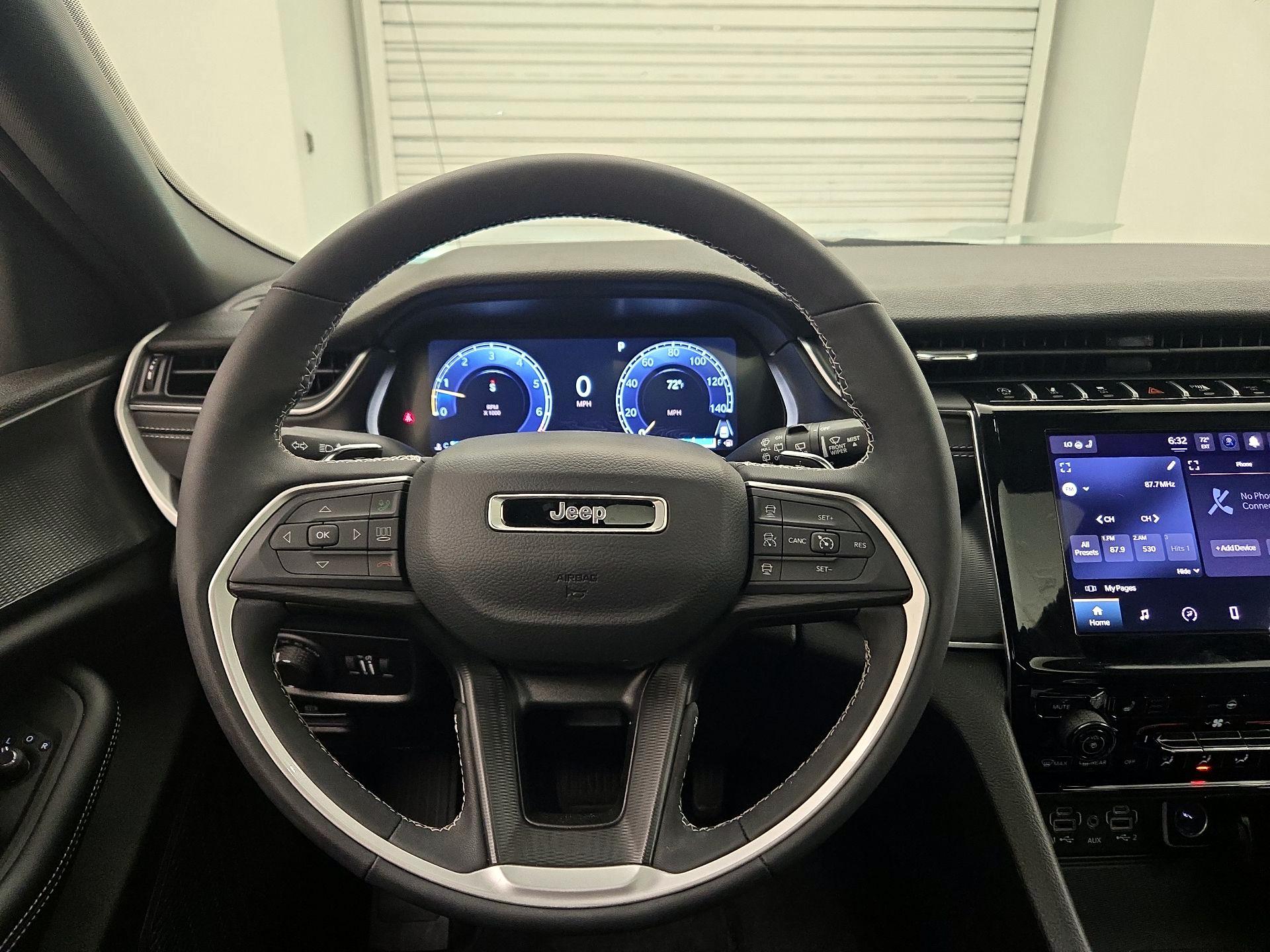 Thumbnail: 2025 Jeep Grand Cherokee - 10