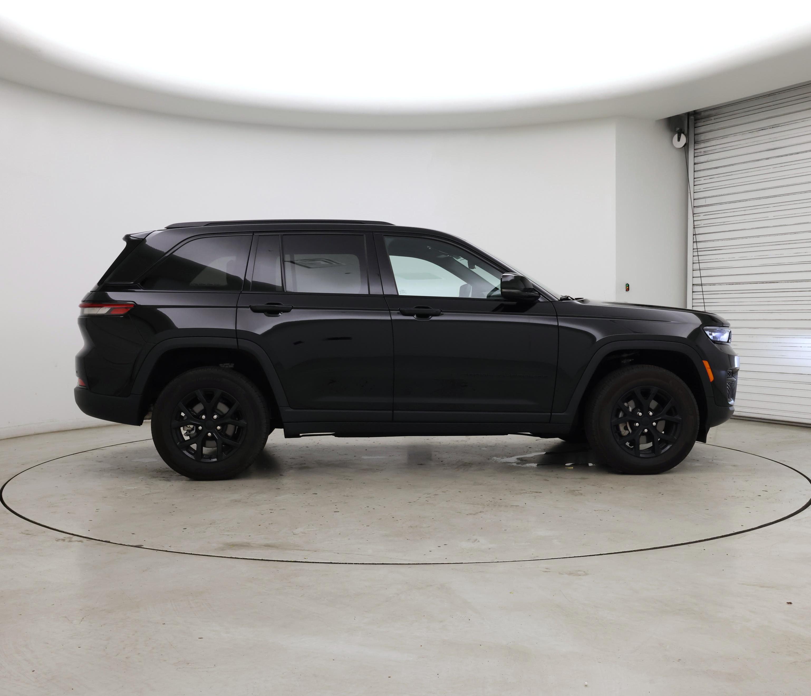 Thumbnail: 2025 Jeep Grand Cherokee - 7