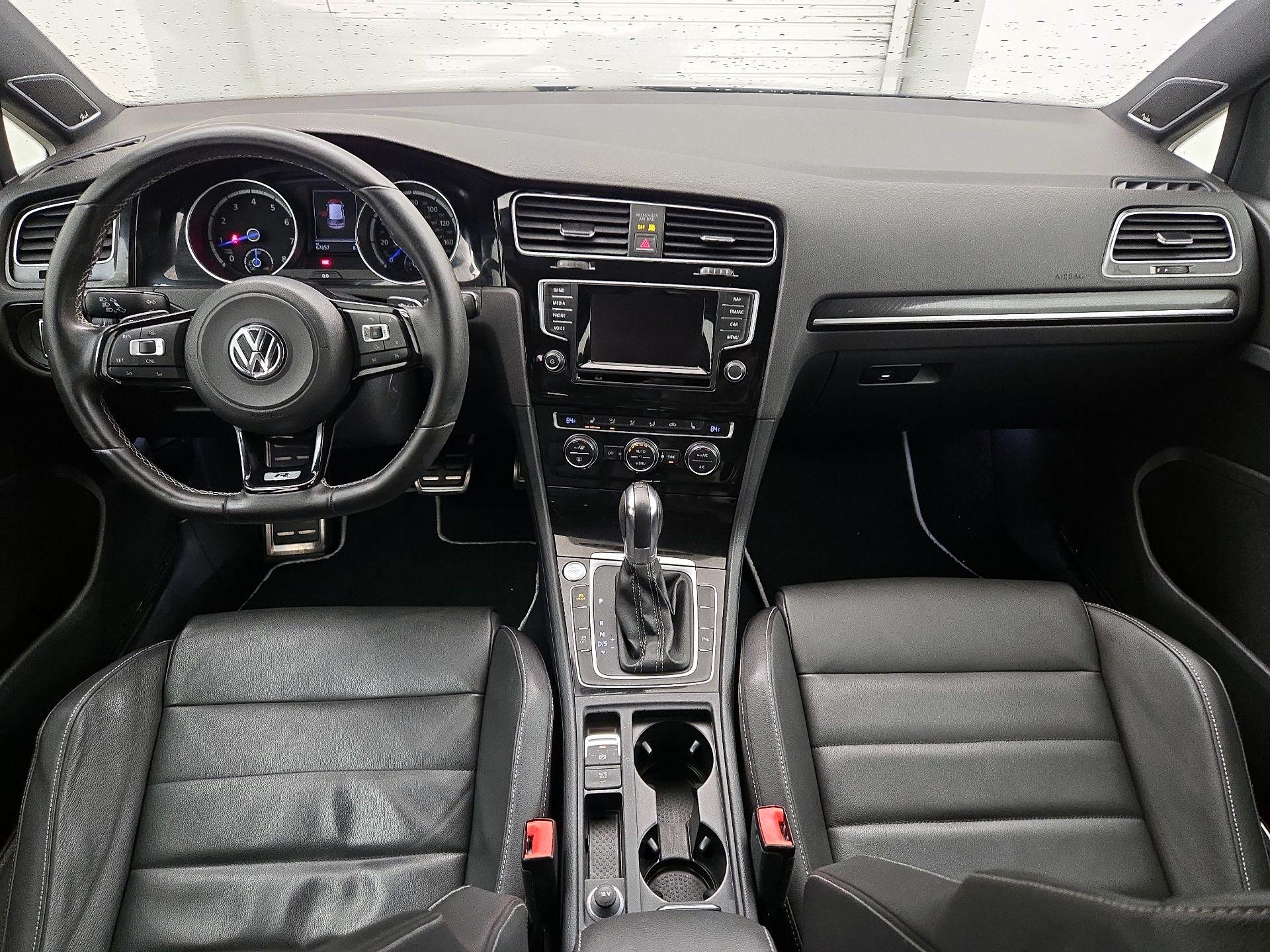 Thumbnail: 2015 Volkswagen Golf - 9