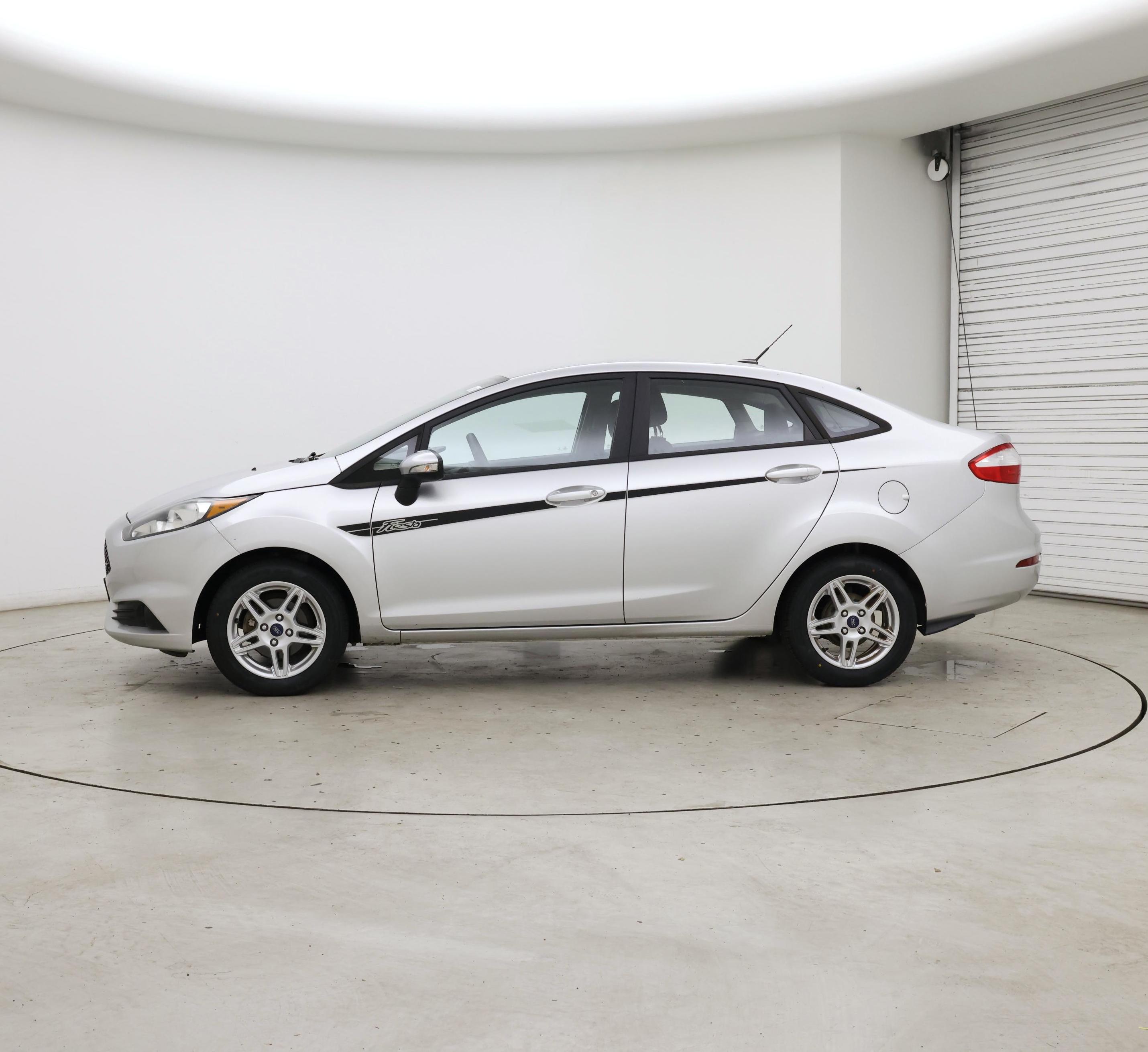 Thumbnail: 2017 Ford Fiesta - 3