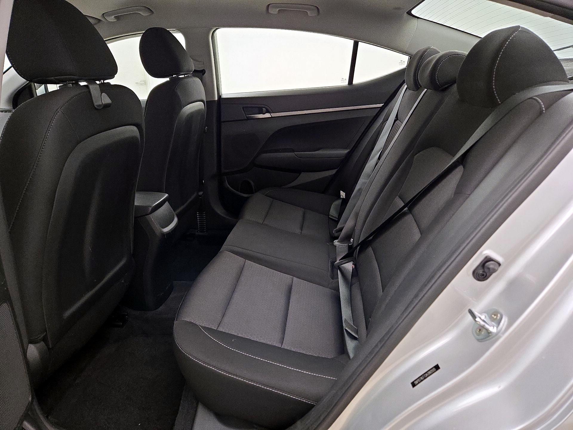 Thumbnail: 2018 Hyundai Elantra - 17