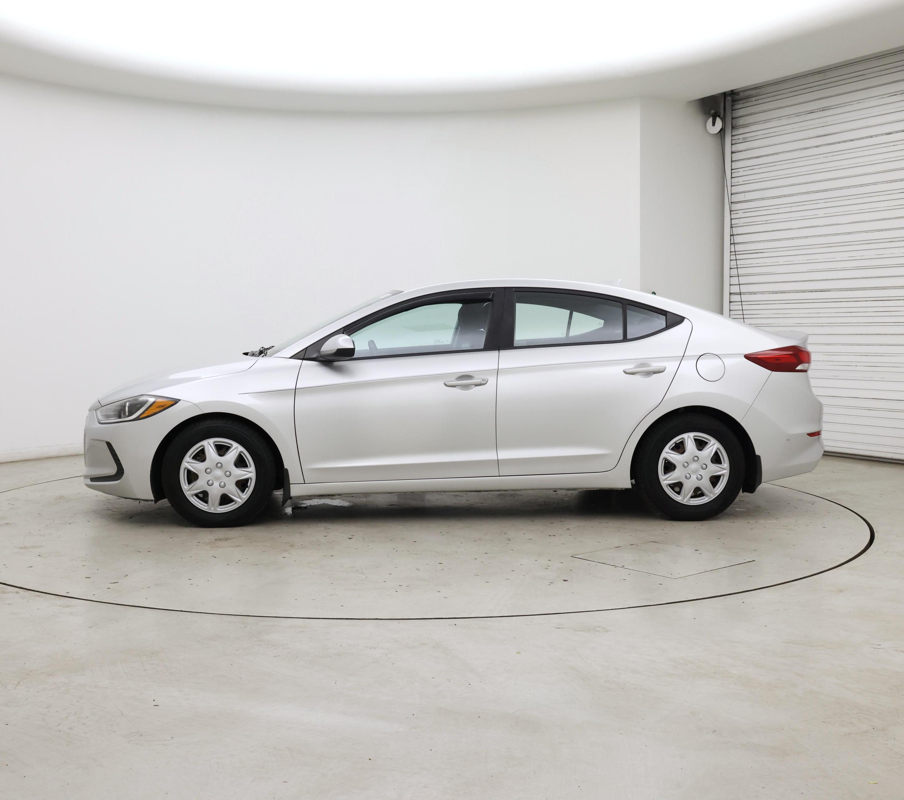 Thumbnail: 2018 Hyundai Elantra - 3