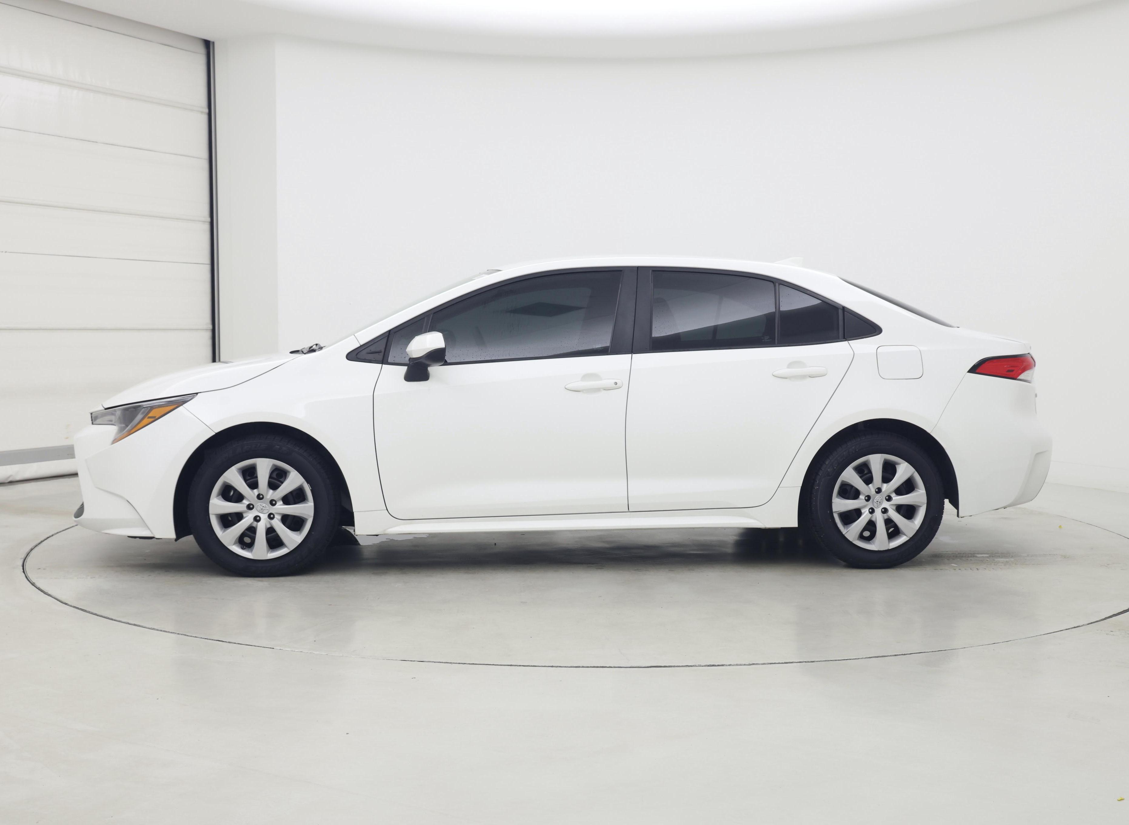 Thumbnail: 2022 Toyota Corolla - 3