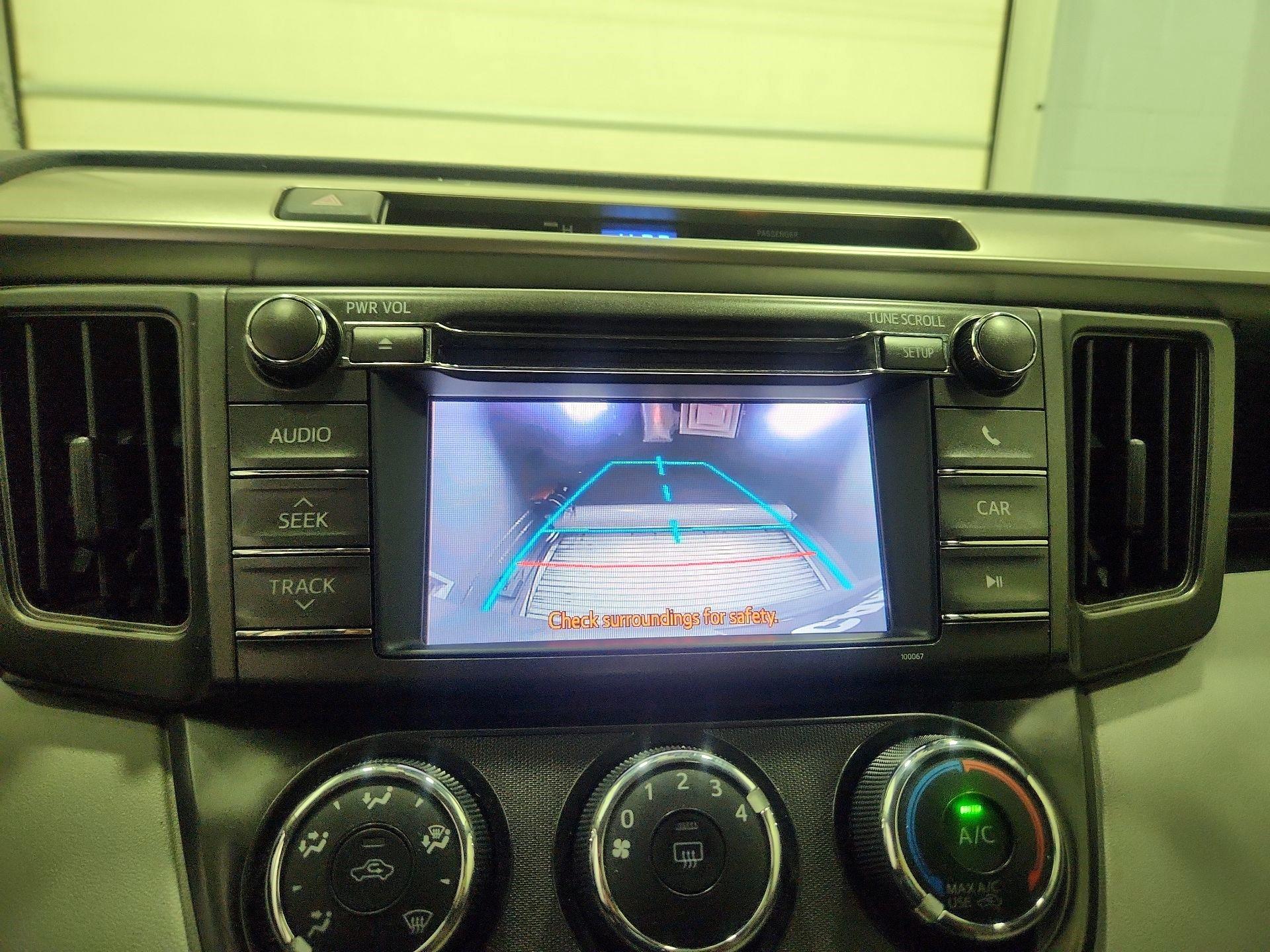 Thumbnail: 2013 Toyota RAV4 - 14