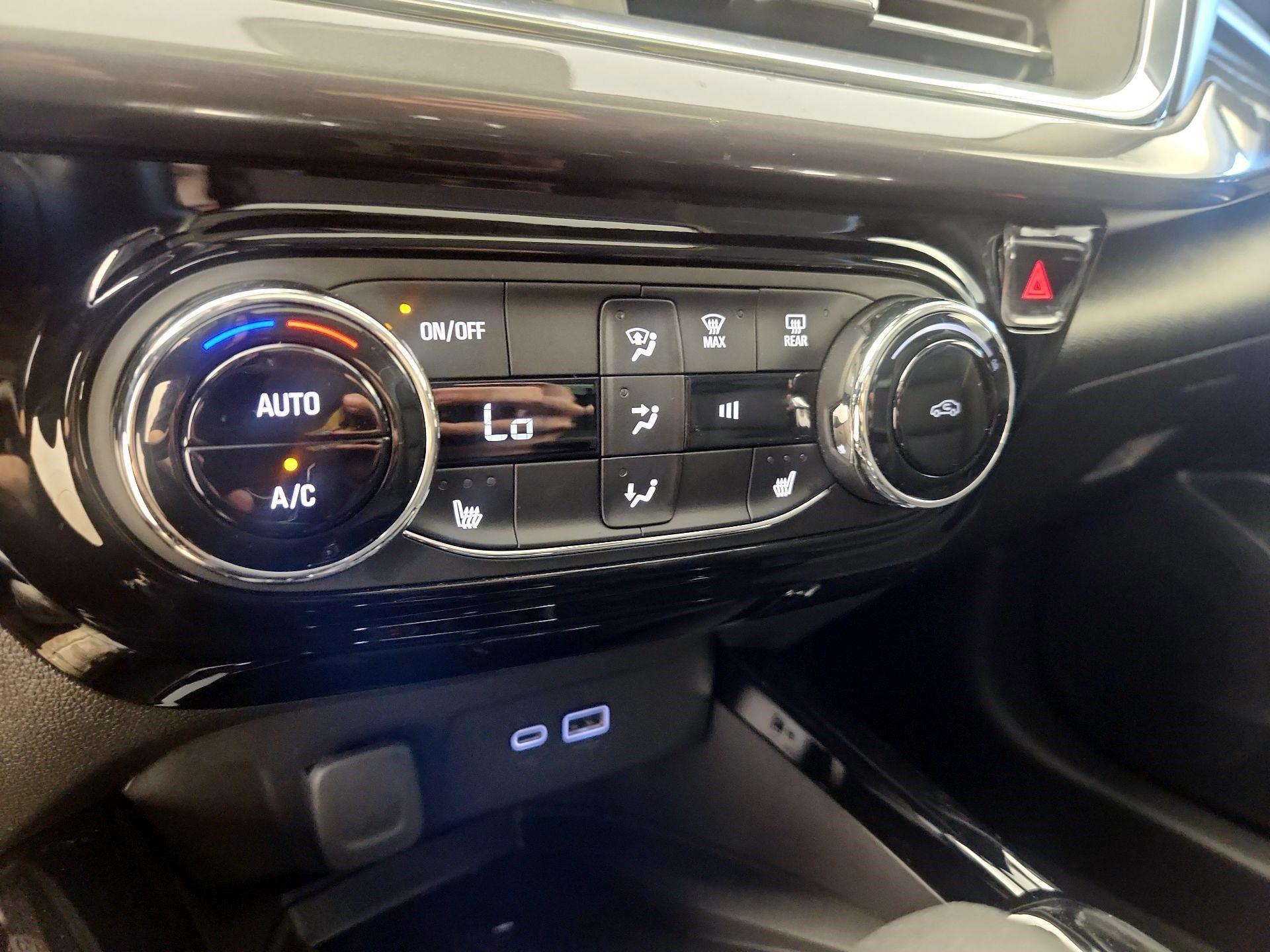 Thumbnail: 2025 Chevrolet Trax - 16