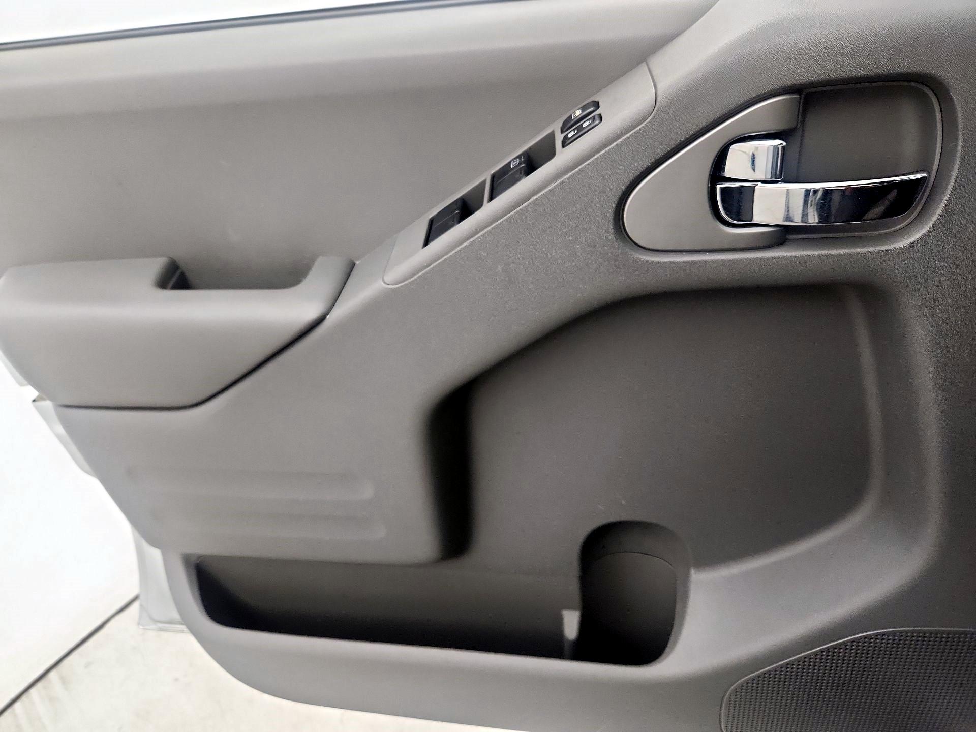 Thumbnail: 2016 Nissan Frontier - 12